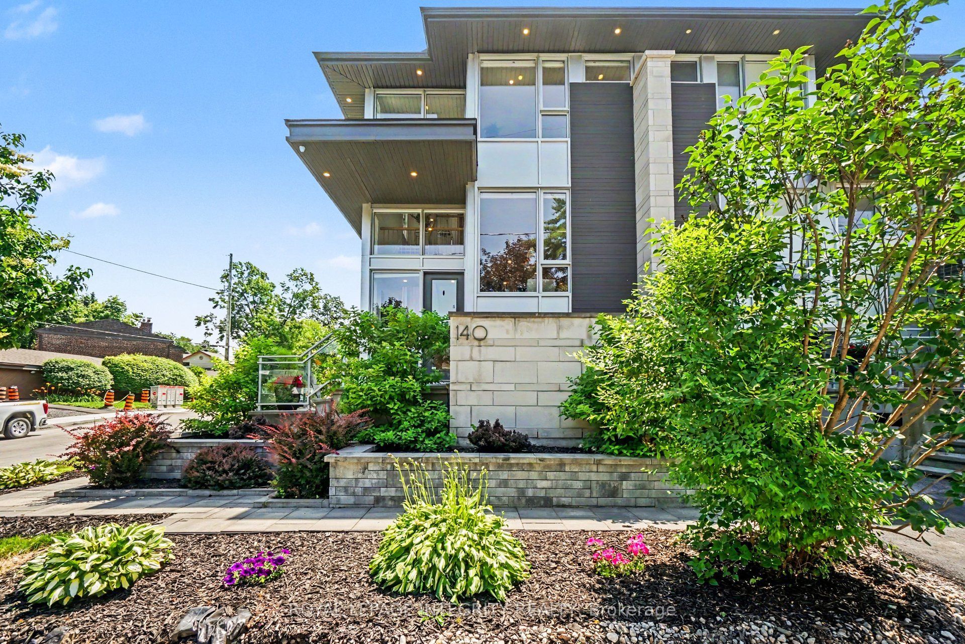 140 Clare Street, Westboro - Hampton Park, ON K1Z 7C4