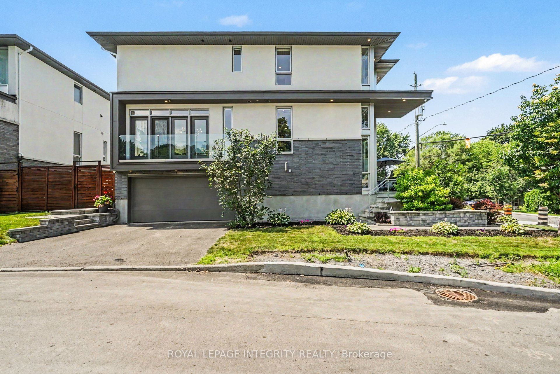 140 Clare Street, Westboro - Hampton Park, ON K1Z 7C4 photo 3