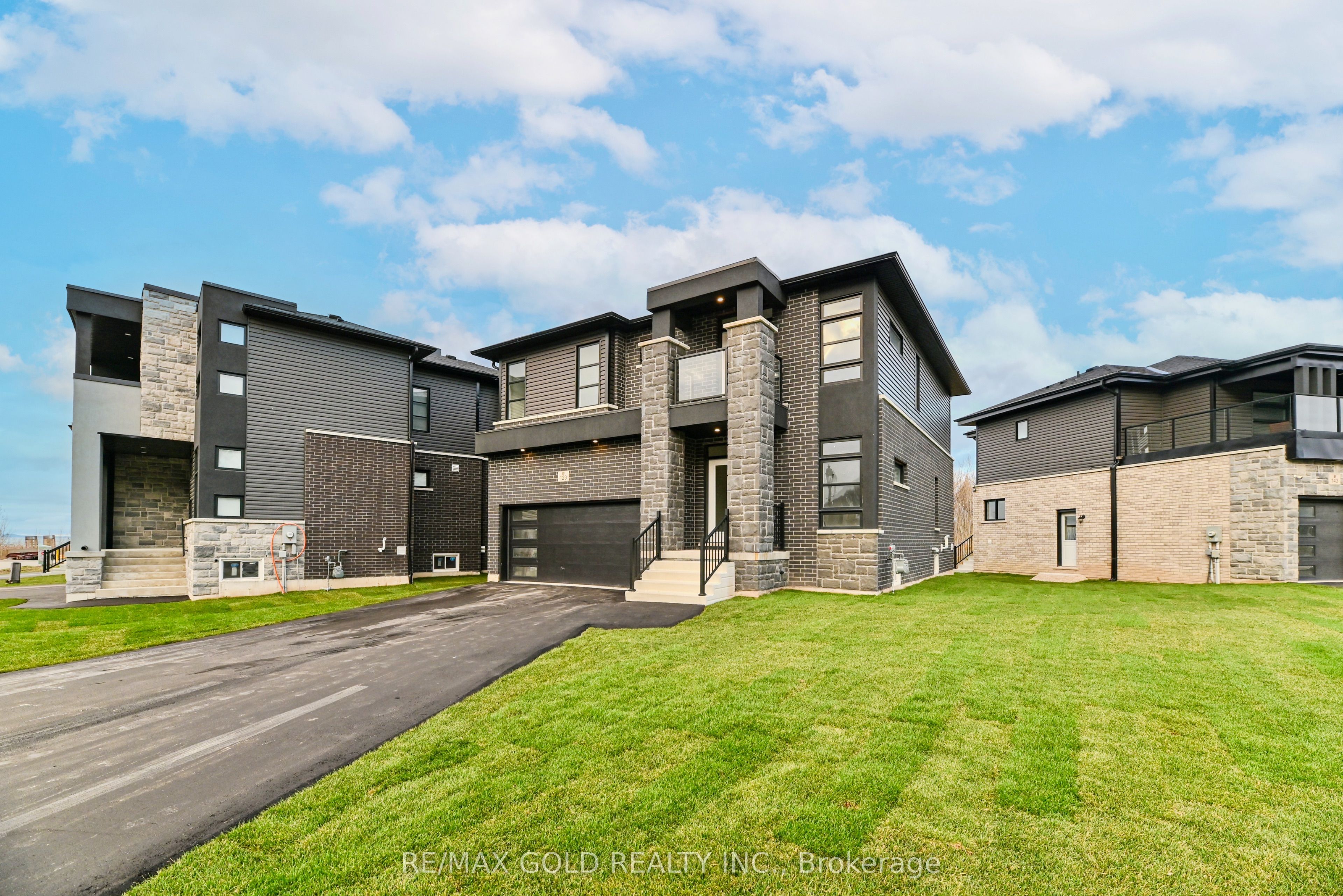 123 Jewel Street 131, Blue Mountains, ON N0H 1J0 photo 3