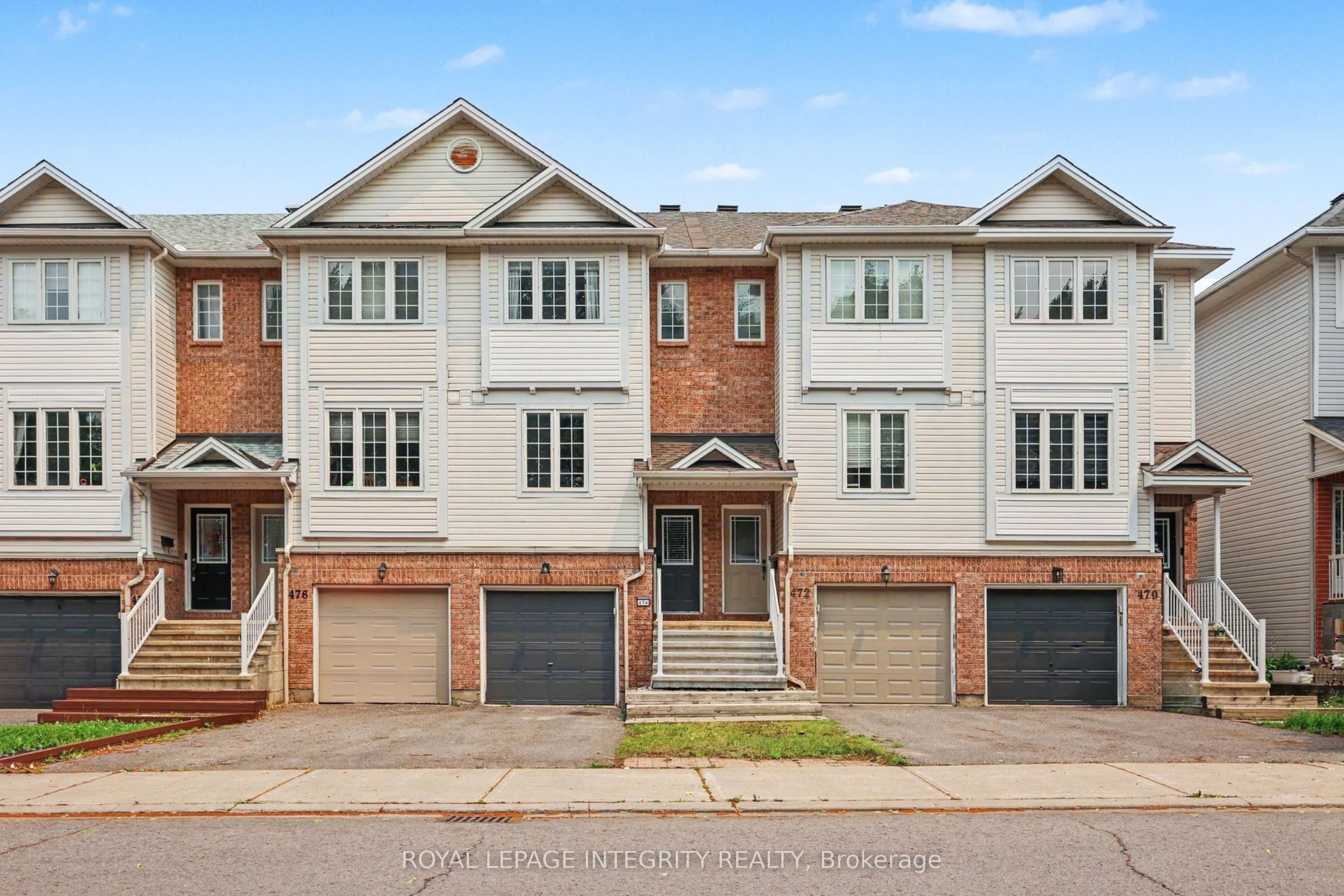 474 Seyton Drive, Bells Corners and South to Fallowfield, ON K2H 1G2 photo 2