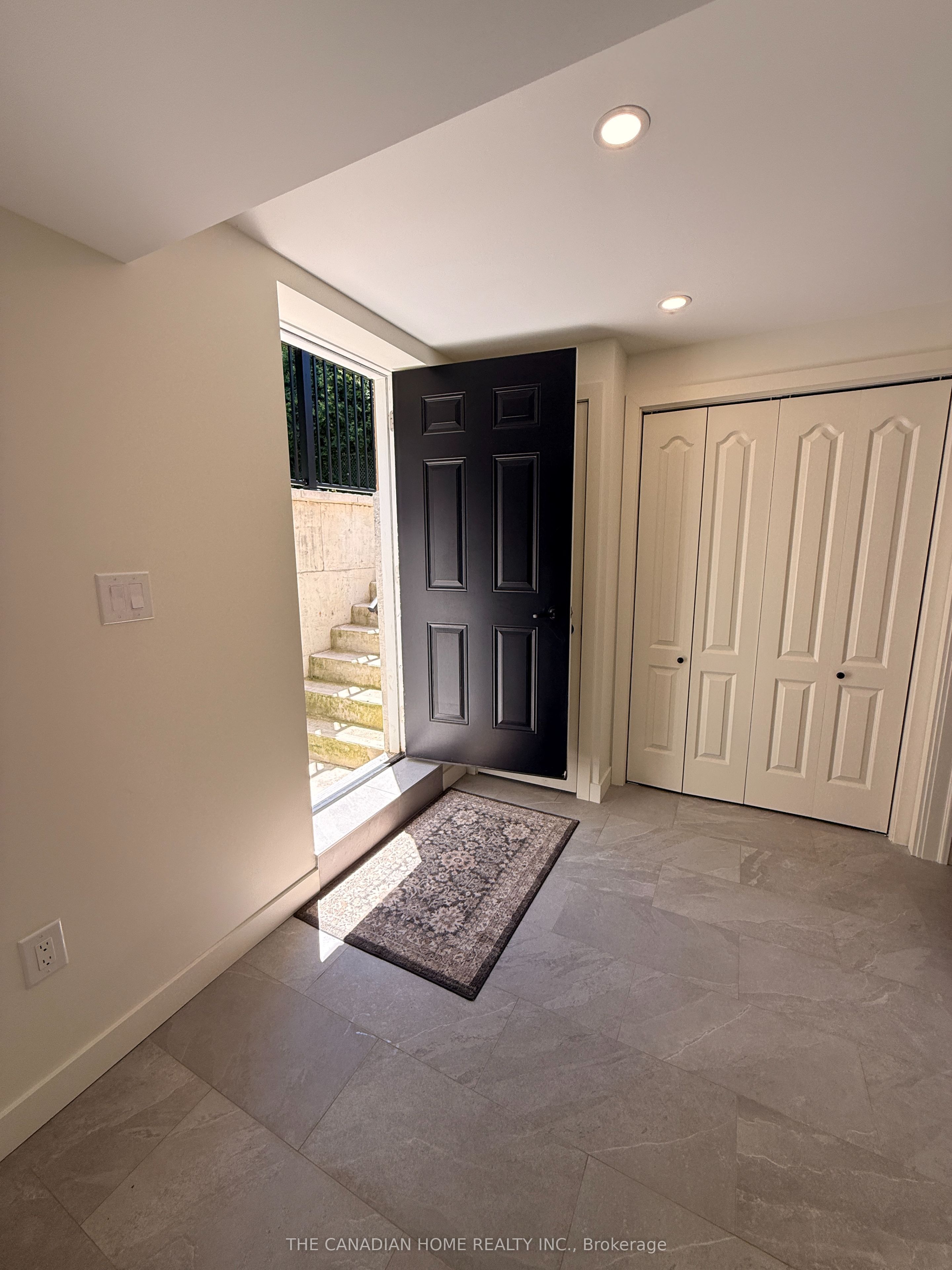31 Brenlyn Court Lower, Hamilton, ON L9C 4N8 photo 5