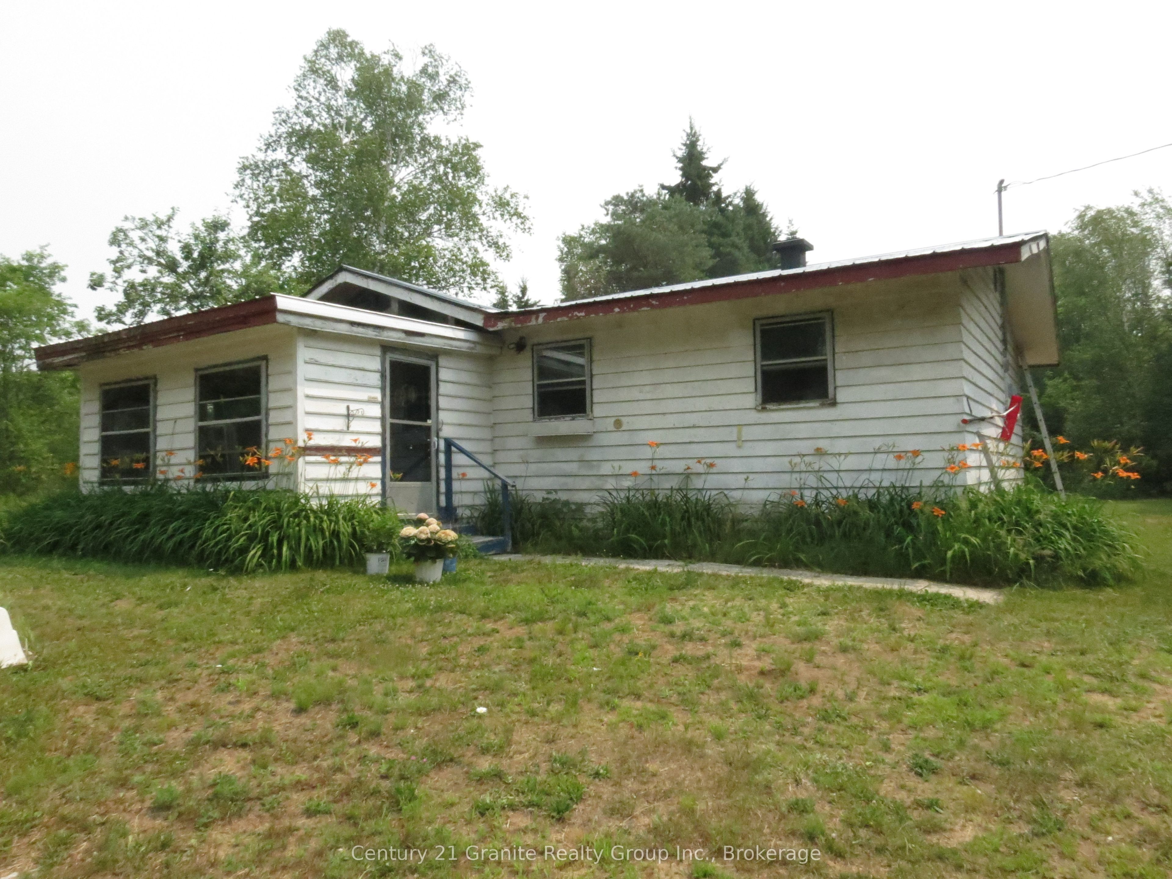 1060 Buttercup Drive, Highlands East, ON K0L 3C0