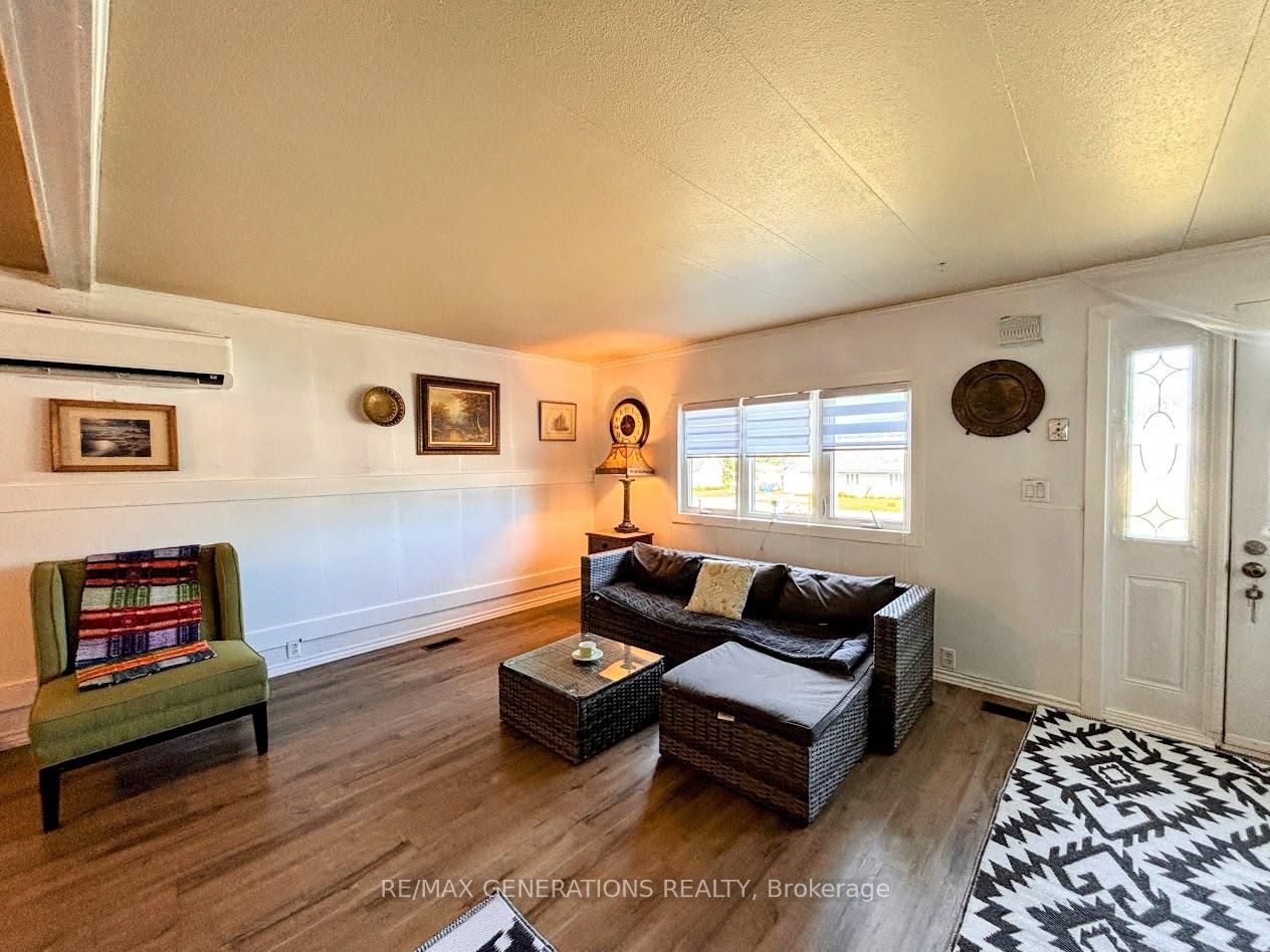4 Graham Drive, Manitouwadge, ON P0T 2C0 photo 3