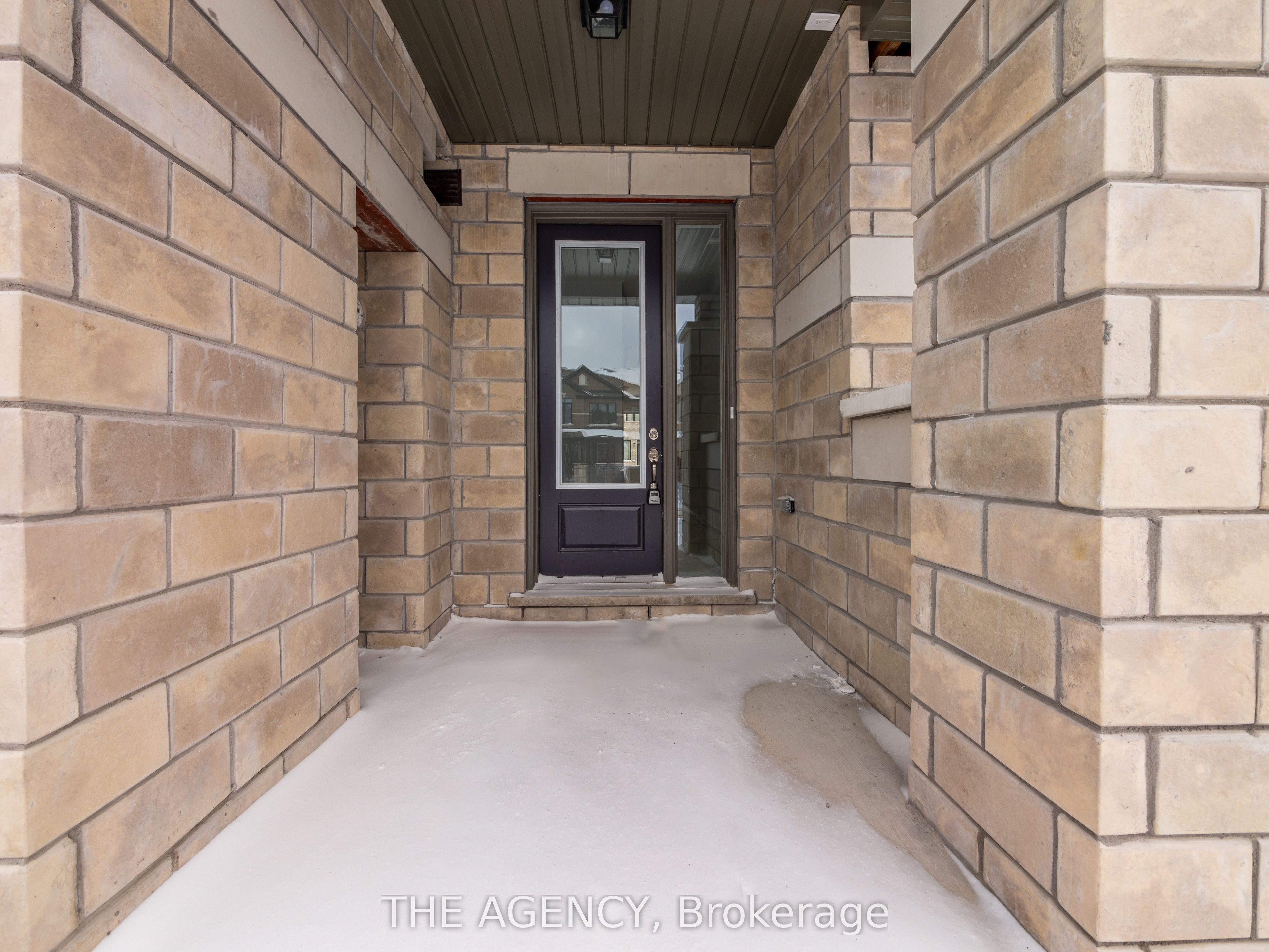 22 Keenan Street, Kawartha Lakes, ON K9V 0R4 photo 2