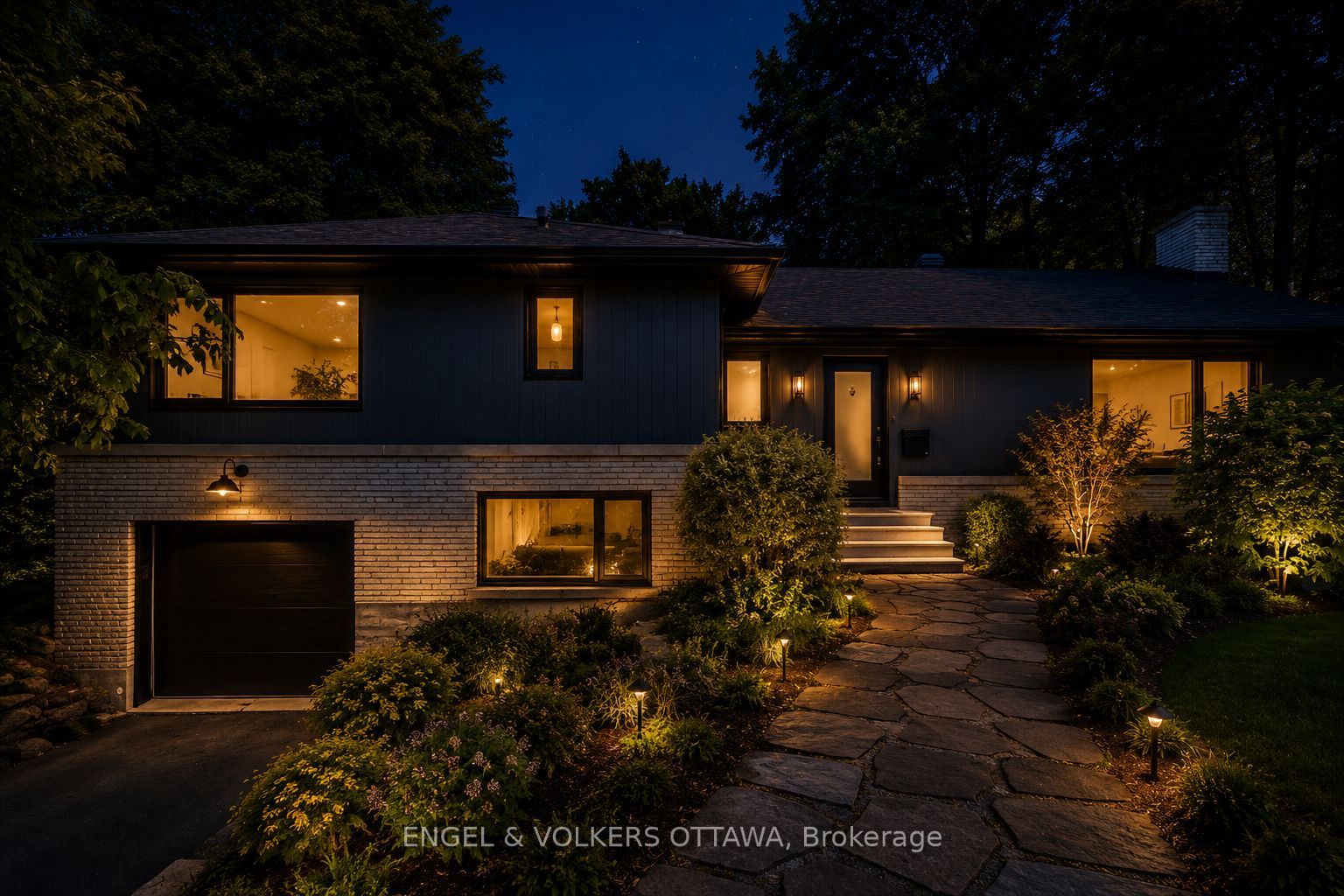 1 Amberly Place, Beacon Hill North - South and Area, ON K1J 7J9 photo 2