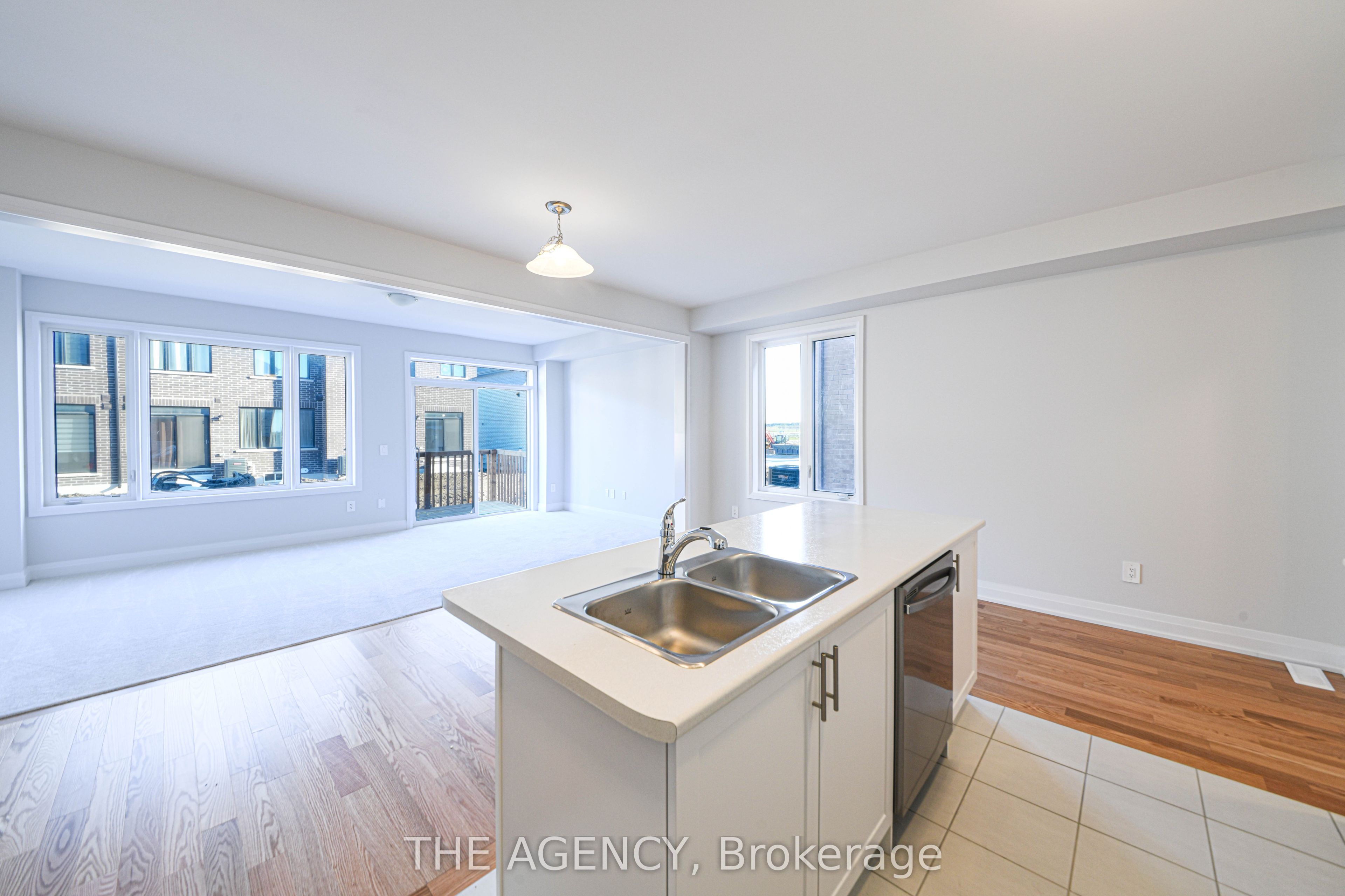 53 Butler Boulevard, Kawartha Lakes, ON K9V 4R1 photo 5