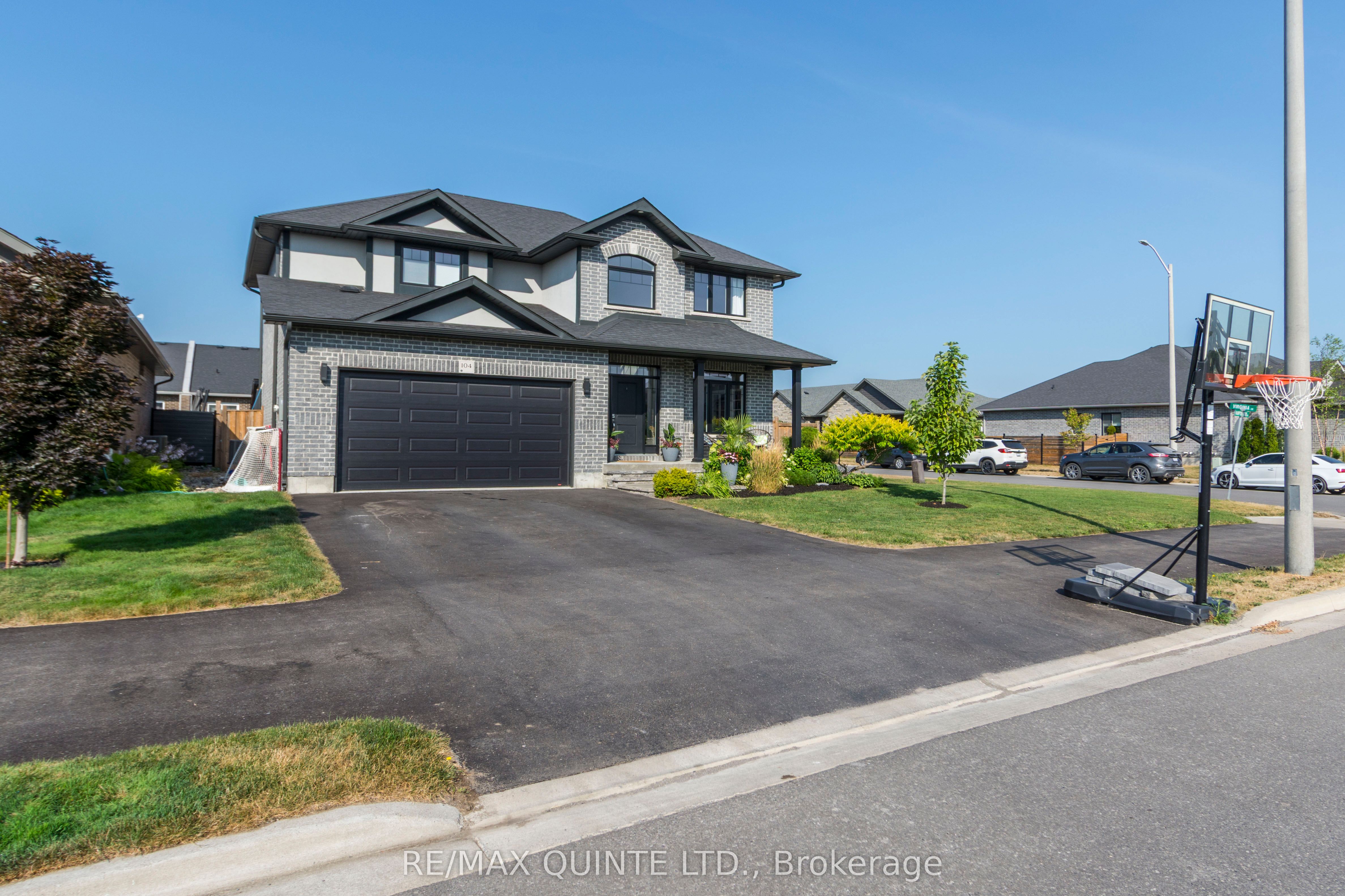 104 Hampton Ridge Drive, Belleville, ON K8N 0E6 photo 4