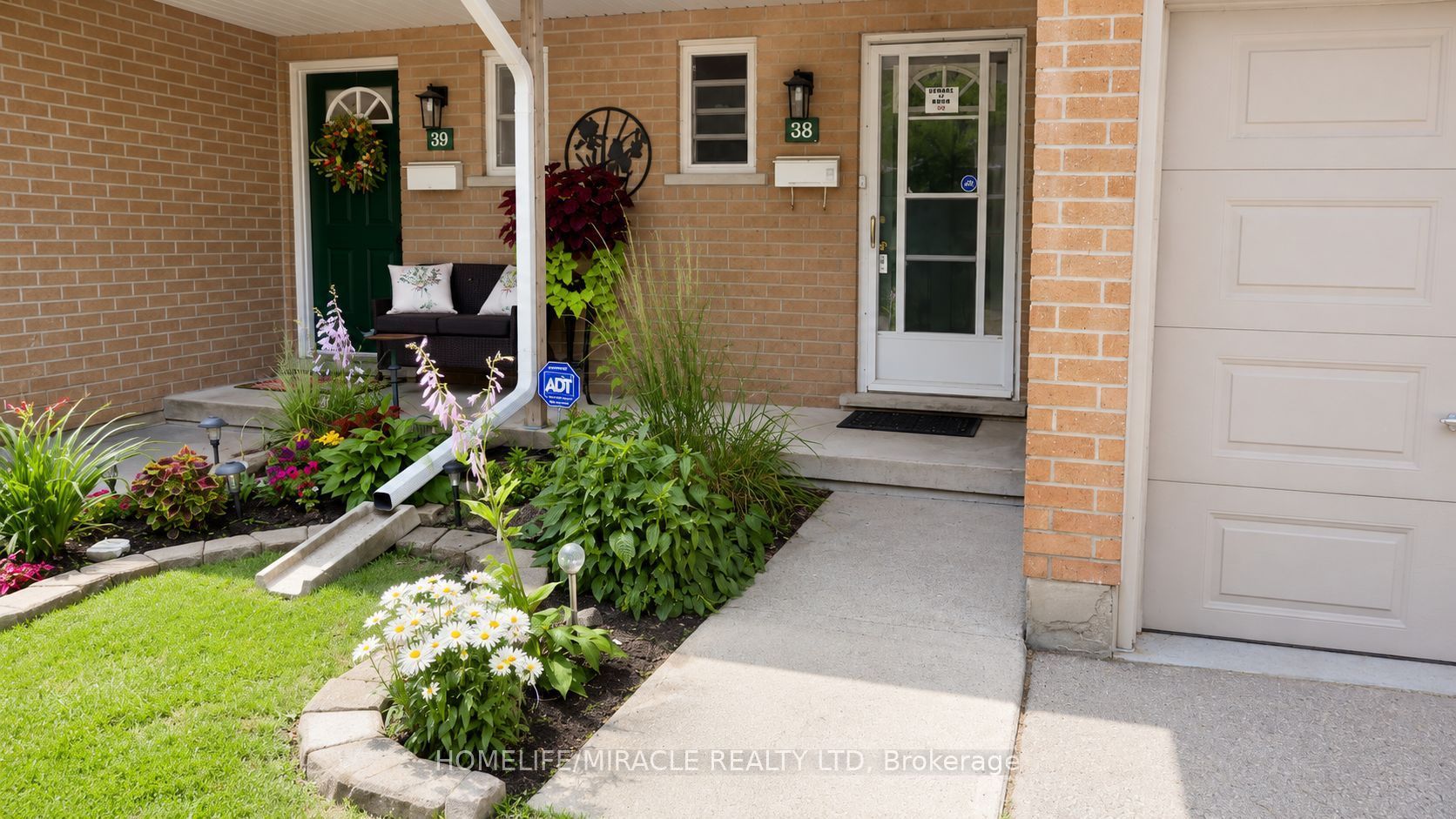 10 Holborn Court 38, Kitchener, ON N2A 3Y9 photo 3
