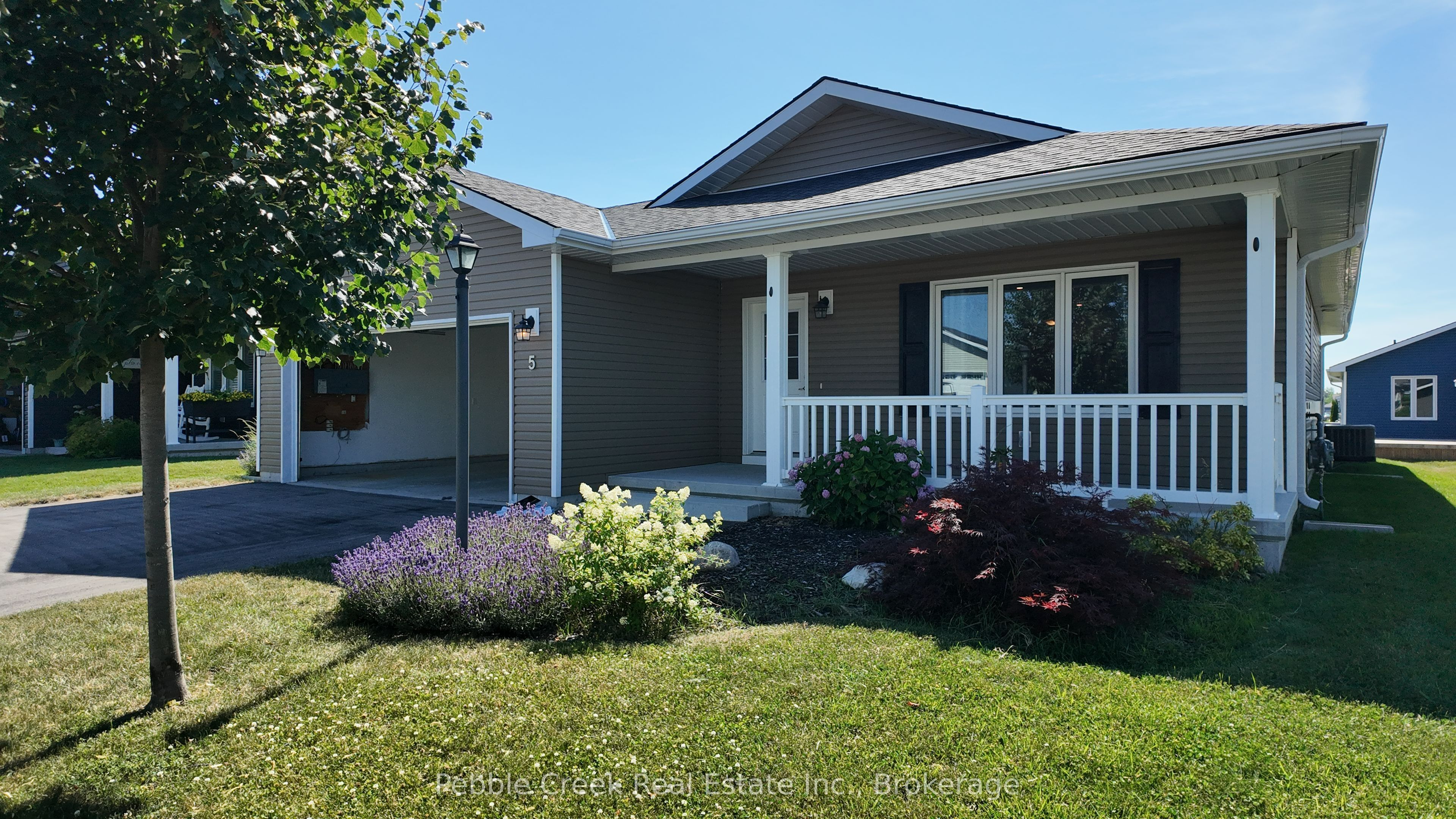 5 Sweetwater Drive S, Ashfield-Colborne-Wawanosh, ON N7A 0B9 photo 2