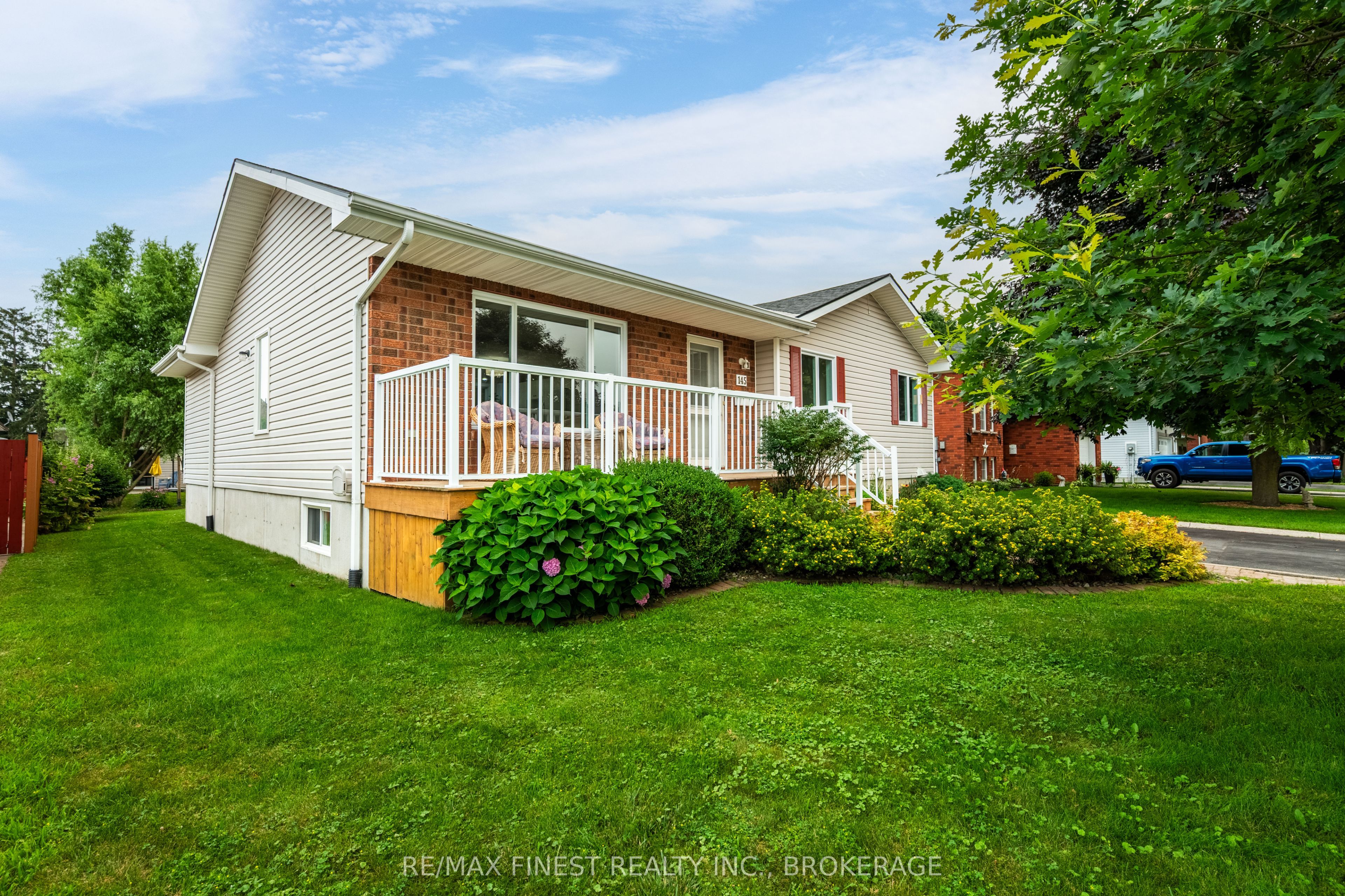 145 Elmwood Drive, Gananoque, ON K7G 1P2 photo 3
