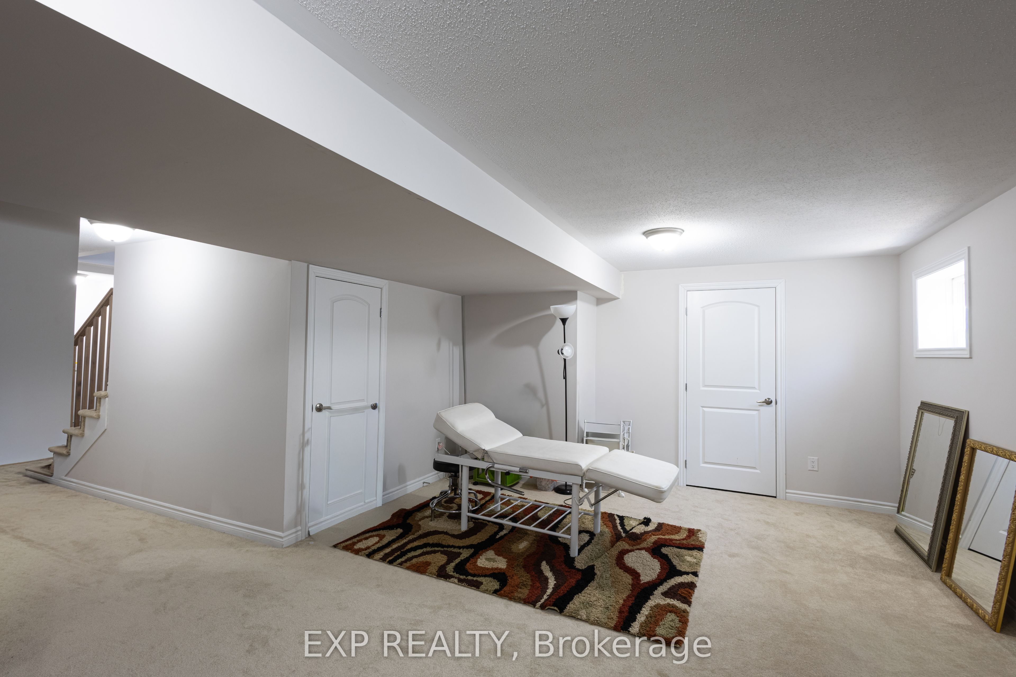 1008 Carden Lane, Orleans - Convent Glen and Area, ON K1W 0N3
