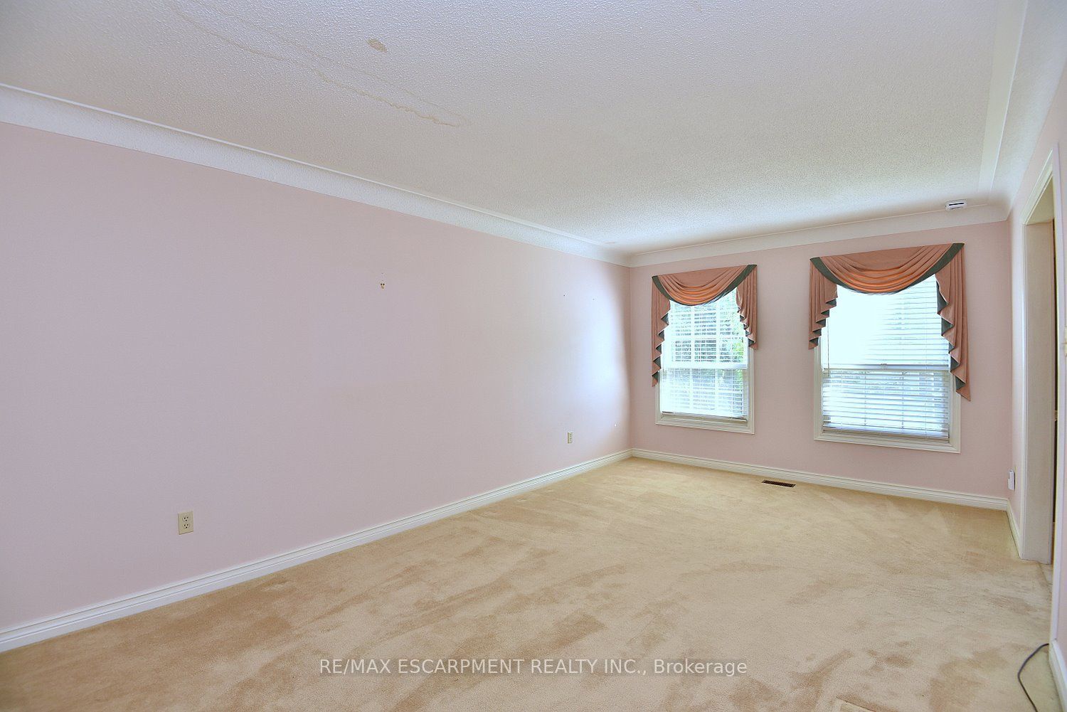 275 Woodland Drive, Hamilton, ON L9G 3Z9 photo 5