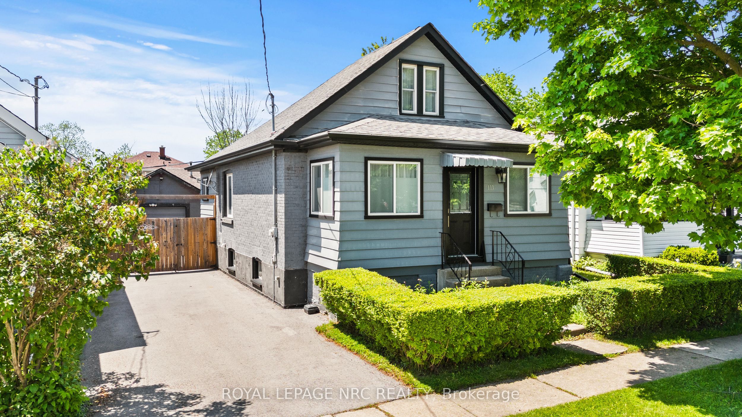 111 Morton Street, Thorold, ON L2V 1C6 photo 2