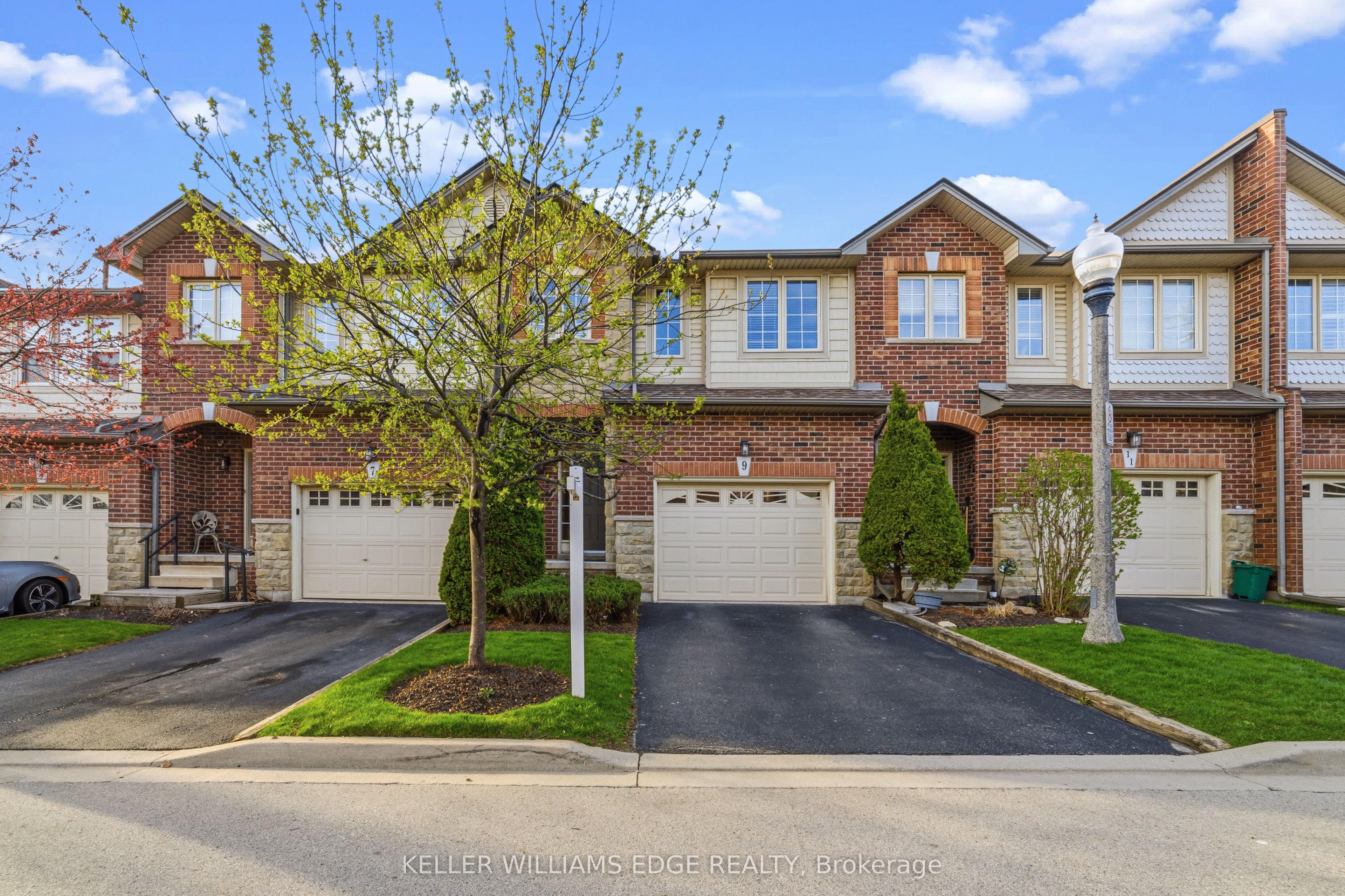 9 Liddycoat Lane 18, Hamilton, ON L9G 0A7 photo 2