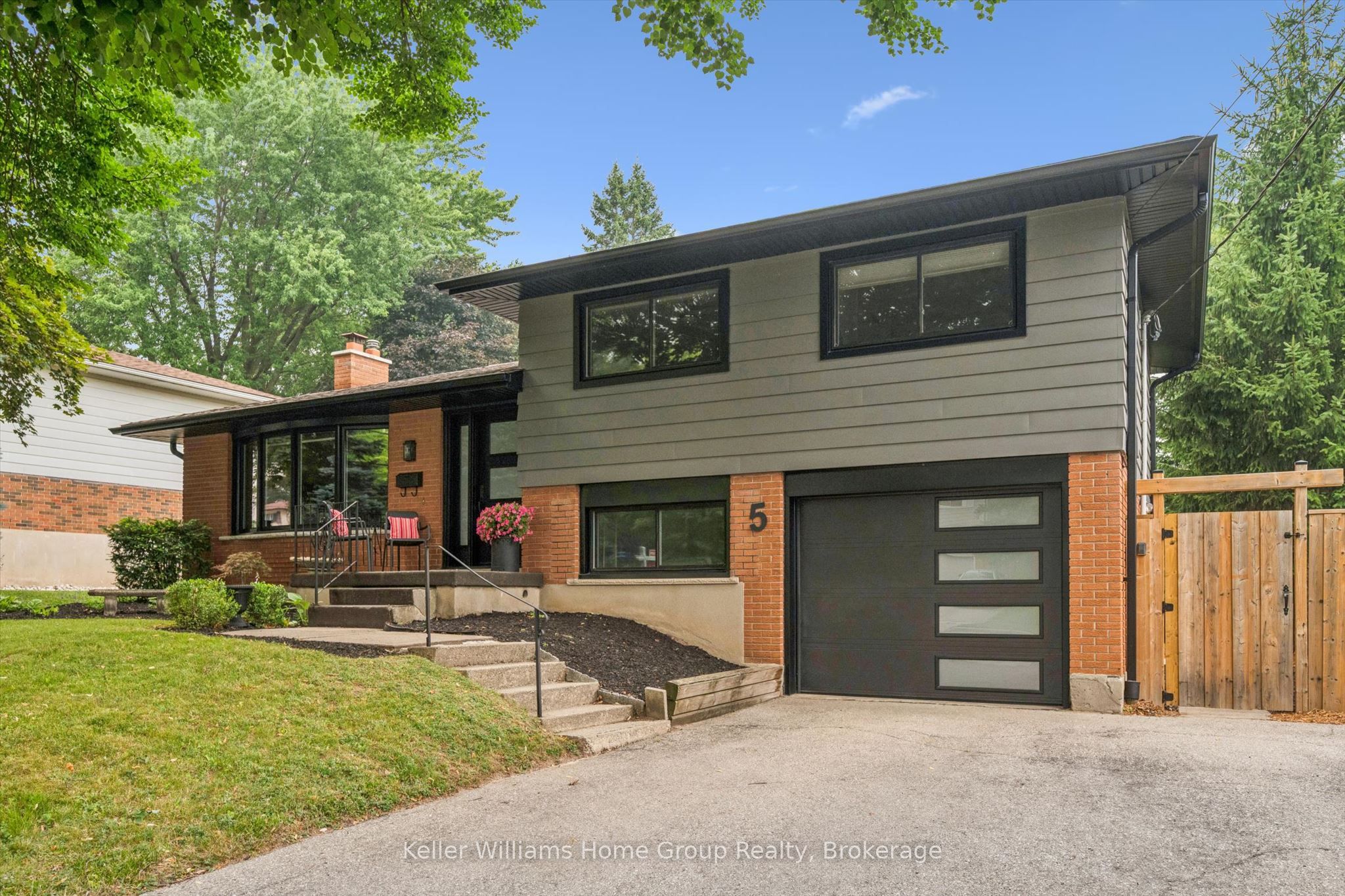 5 Cheltonwood Avenue, Guelph, ON N1E 4E1 photo 3