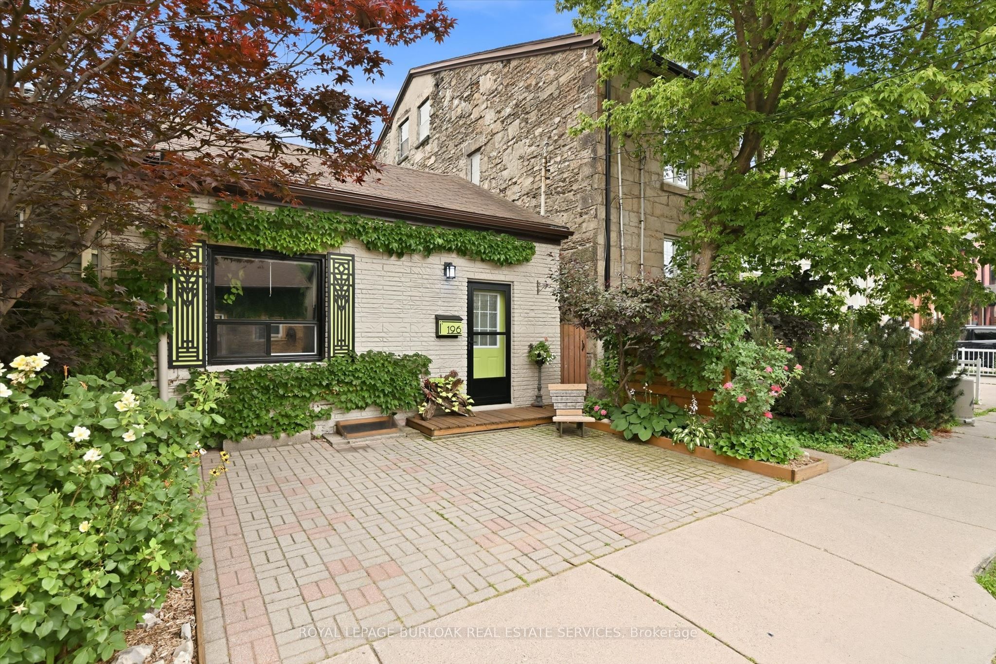 196 Ray Street N, Hamilton, ON L8R 2Y2 photo 2