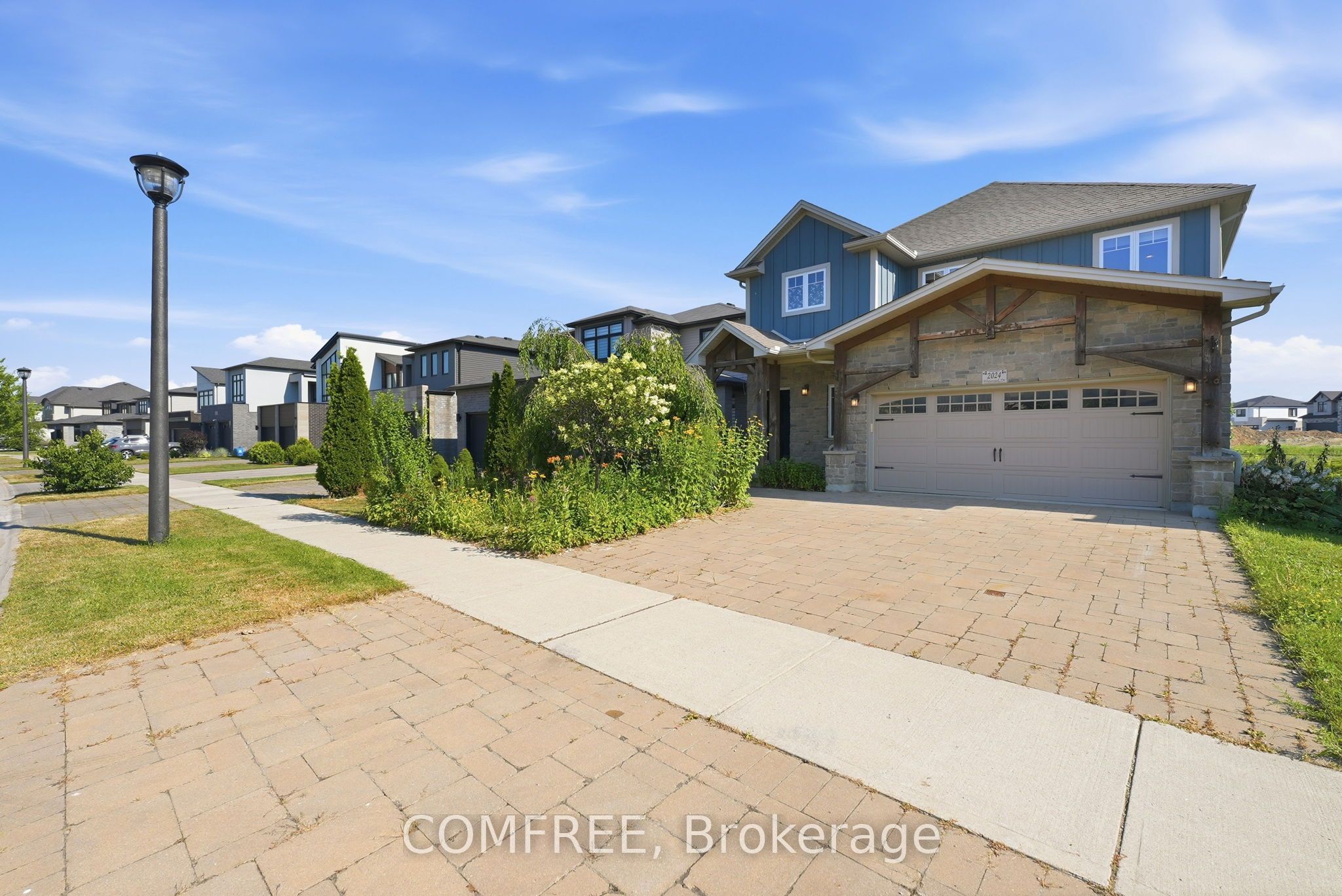 2024 Wateroak Drive, London North, ON N6G 0M6 photo 5
