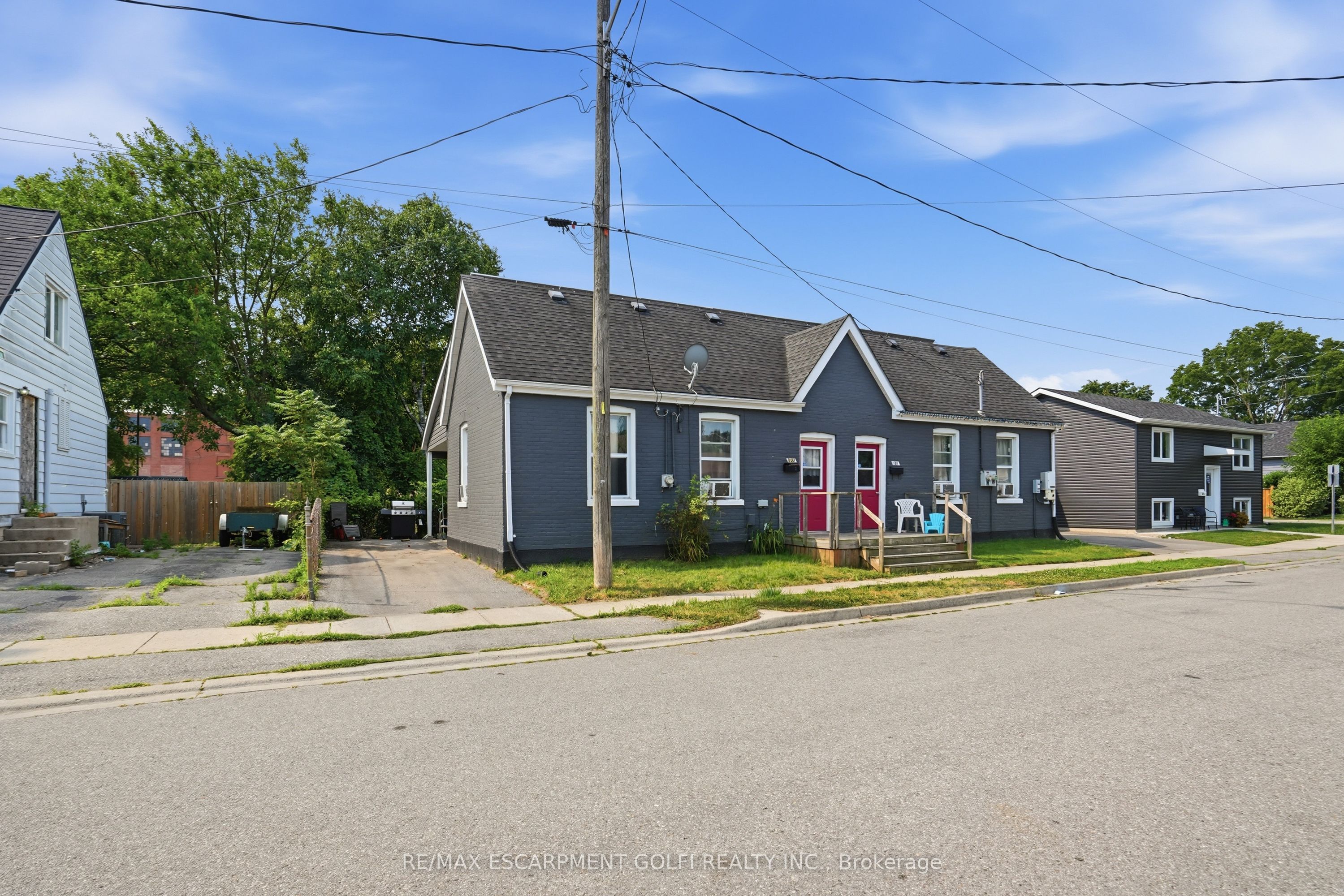 101 Sarah Street, Brantford, ON N3S 3A4 photo 2