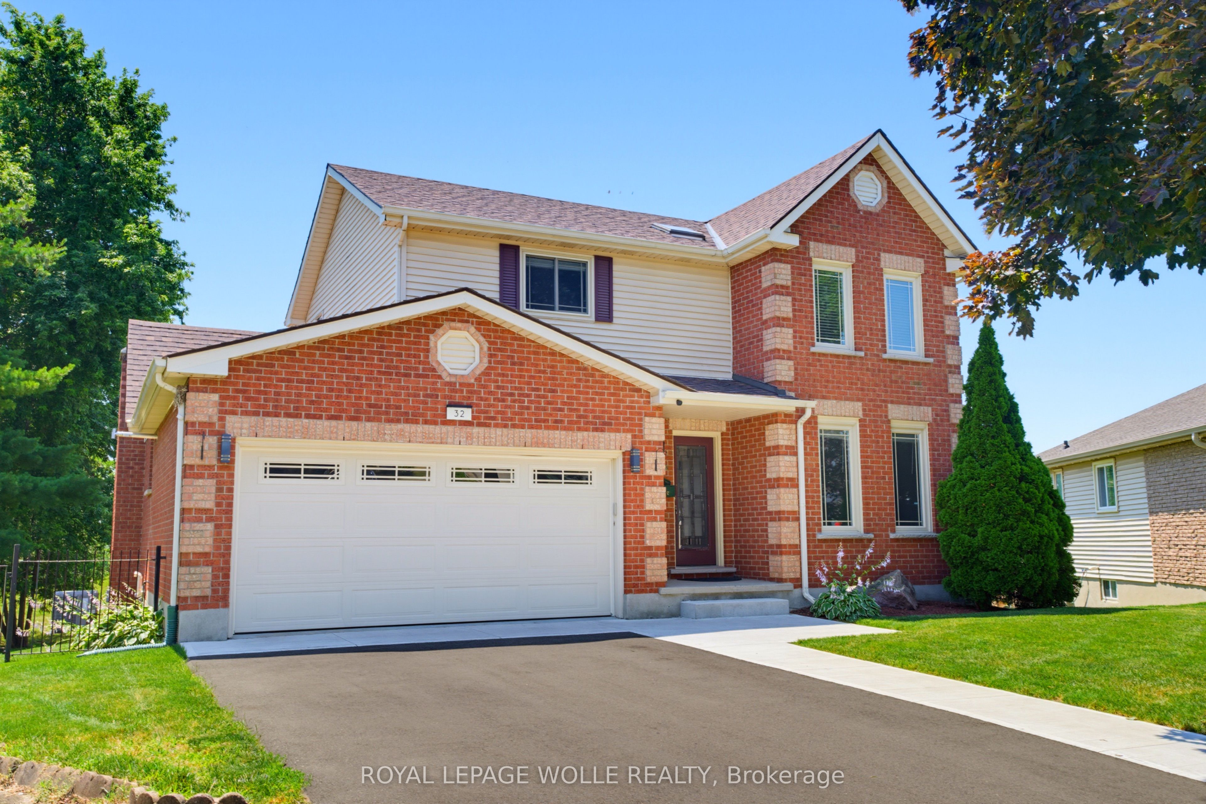 32 Stonehaven Place, Cambridge, ON N1S 4V8 photo 2