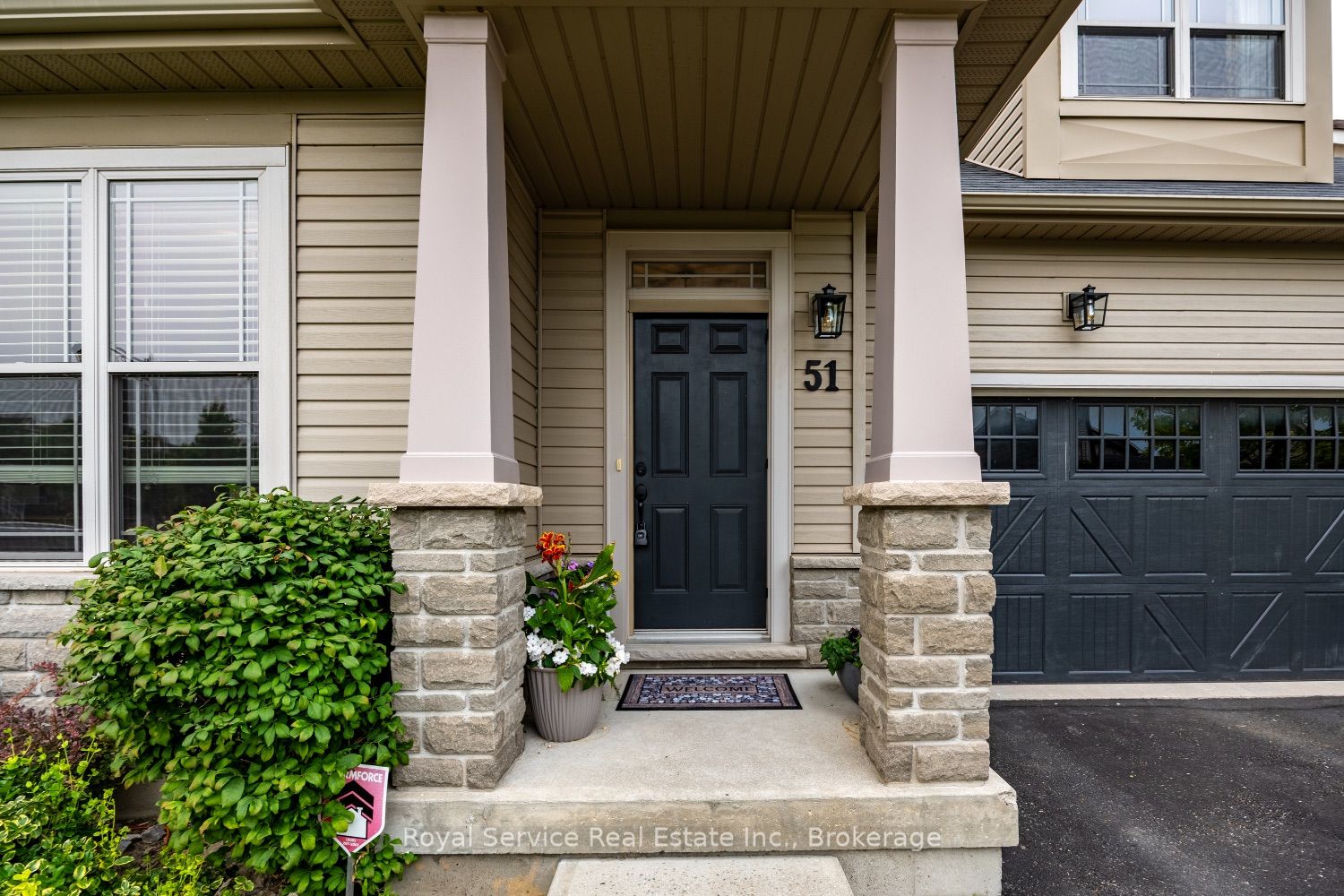 51 Greenaway Circle, Port Hope, ON L1A 0C1 photo 2