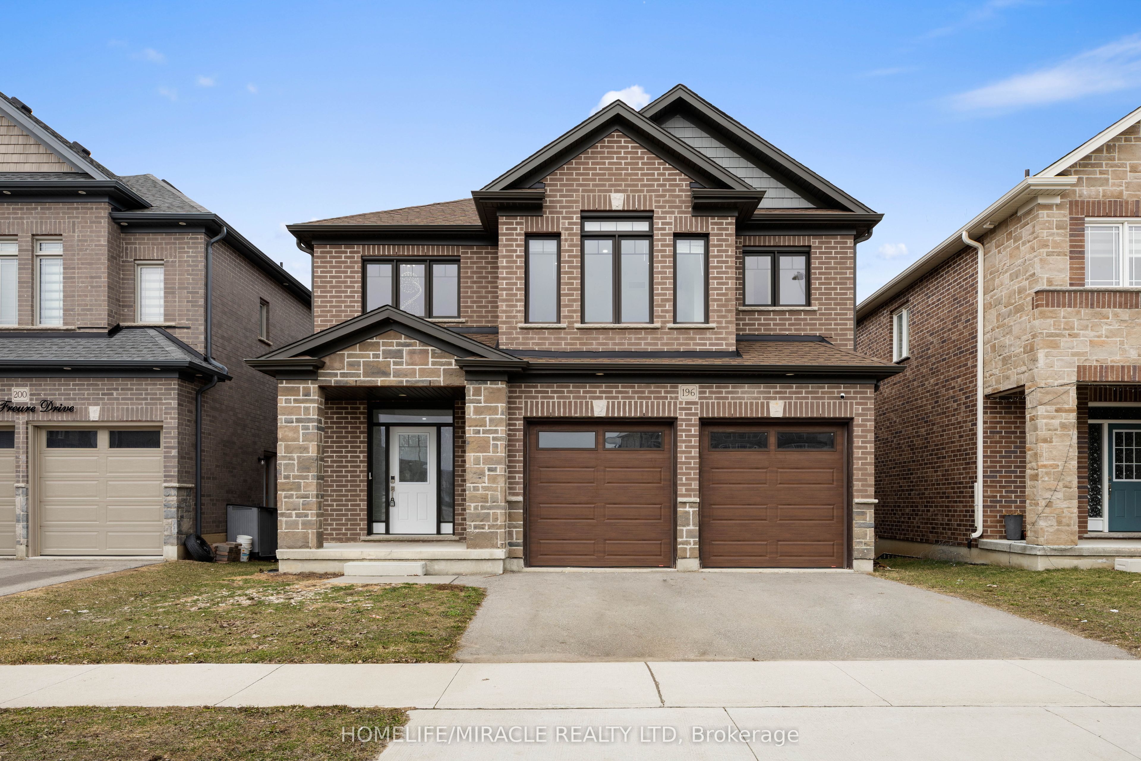 196 Freure Drive, Cambridge, ON N1S 0A9 photo 2