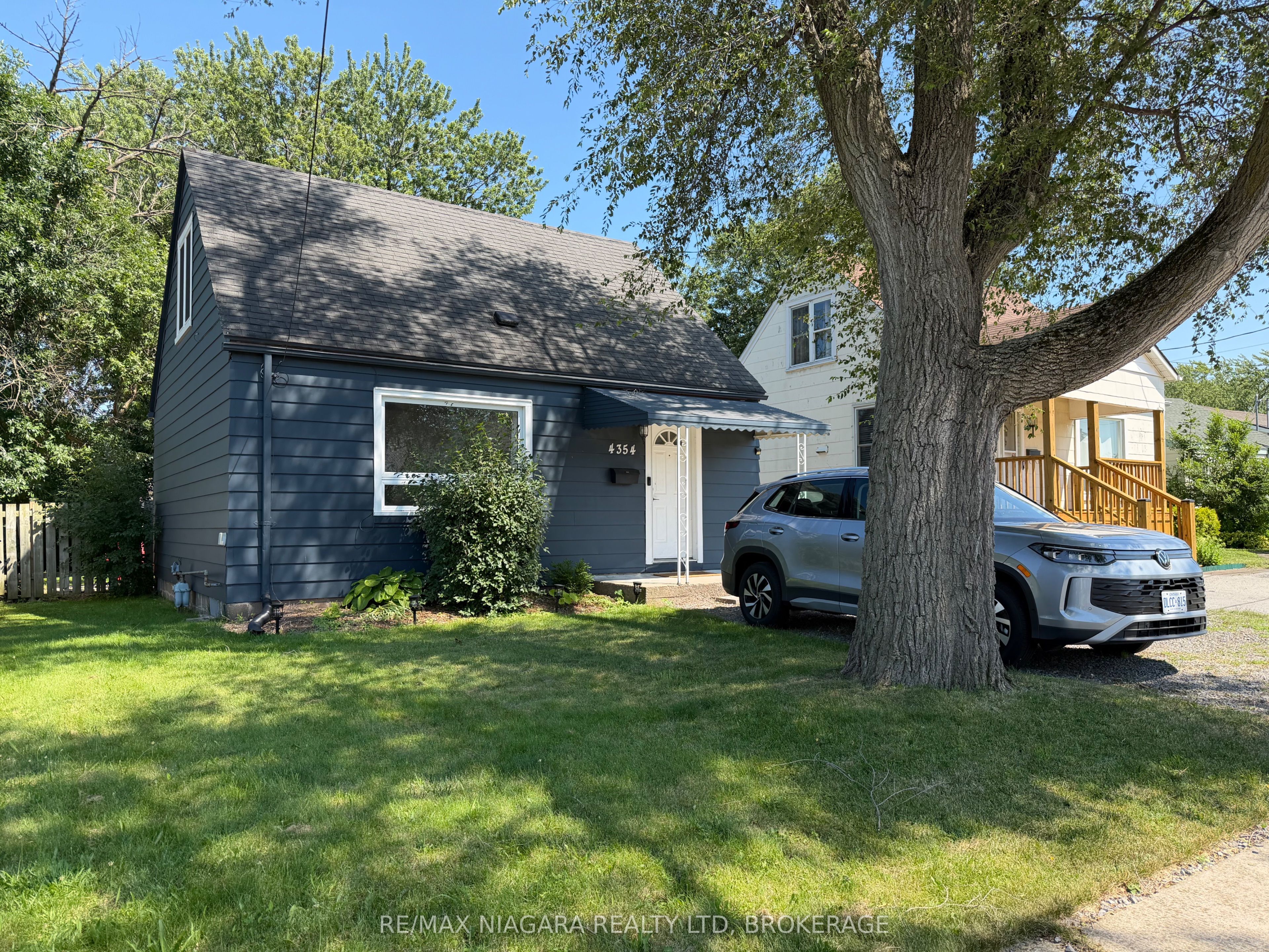 4354 Fifth Avenue, Niagara Falls, ON L2E 4R2 photo 5