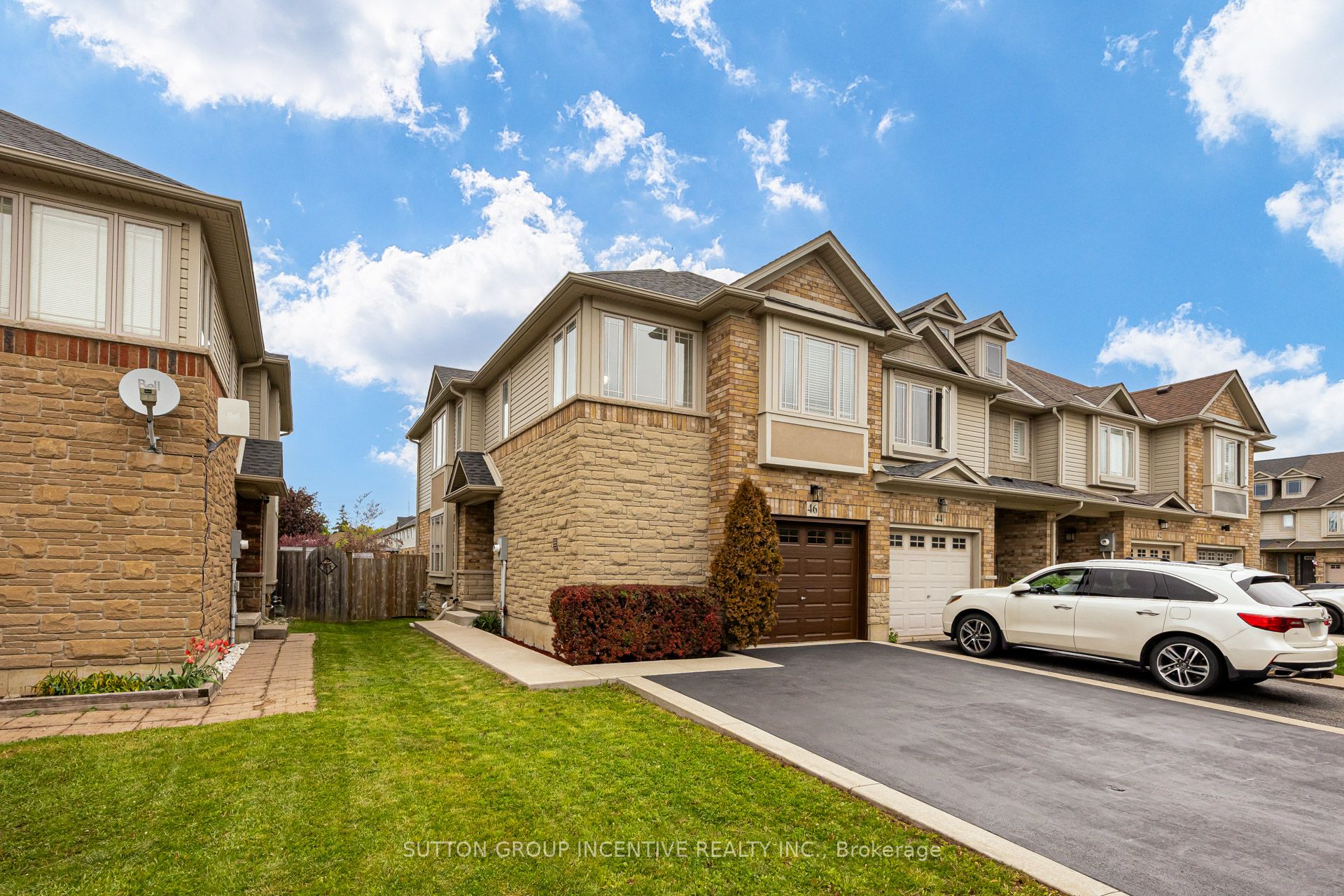 46 Viking Drive, Hamilton, ON L0R 1C0 photo 2