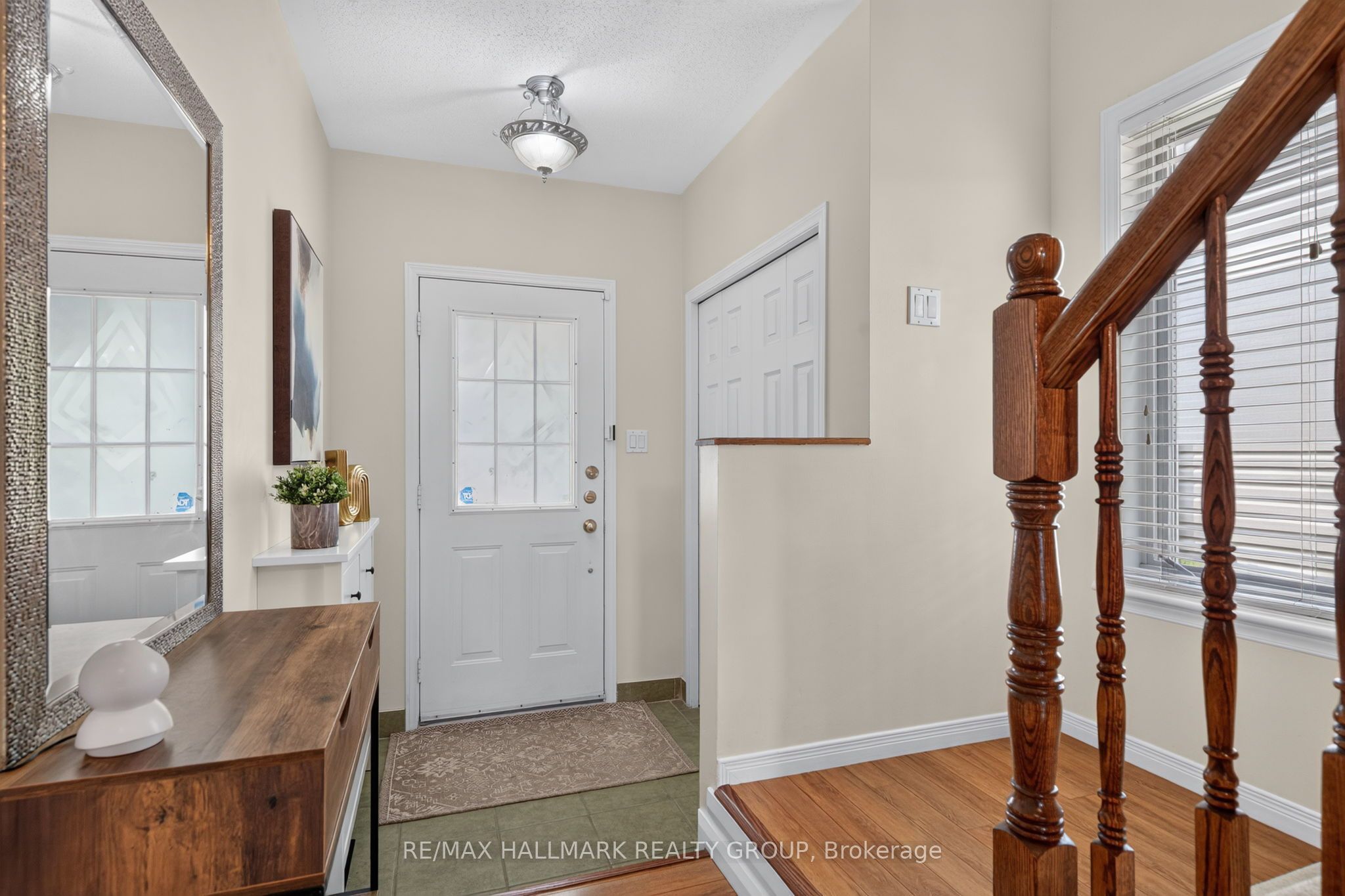 63 Palmadeo Drive, Barrhaven, ON K2J 4Z3 photo 3