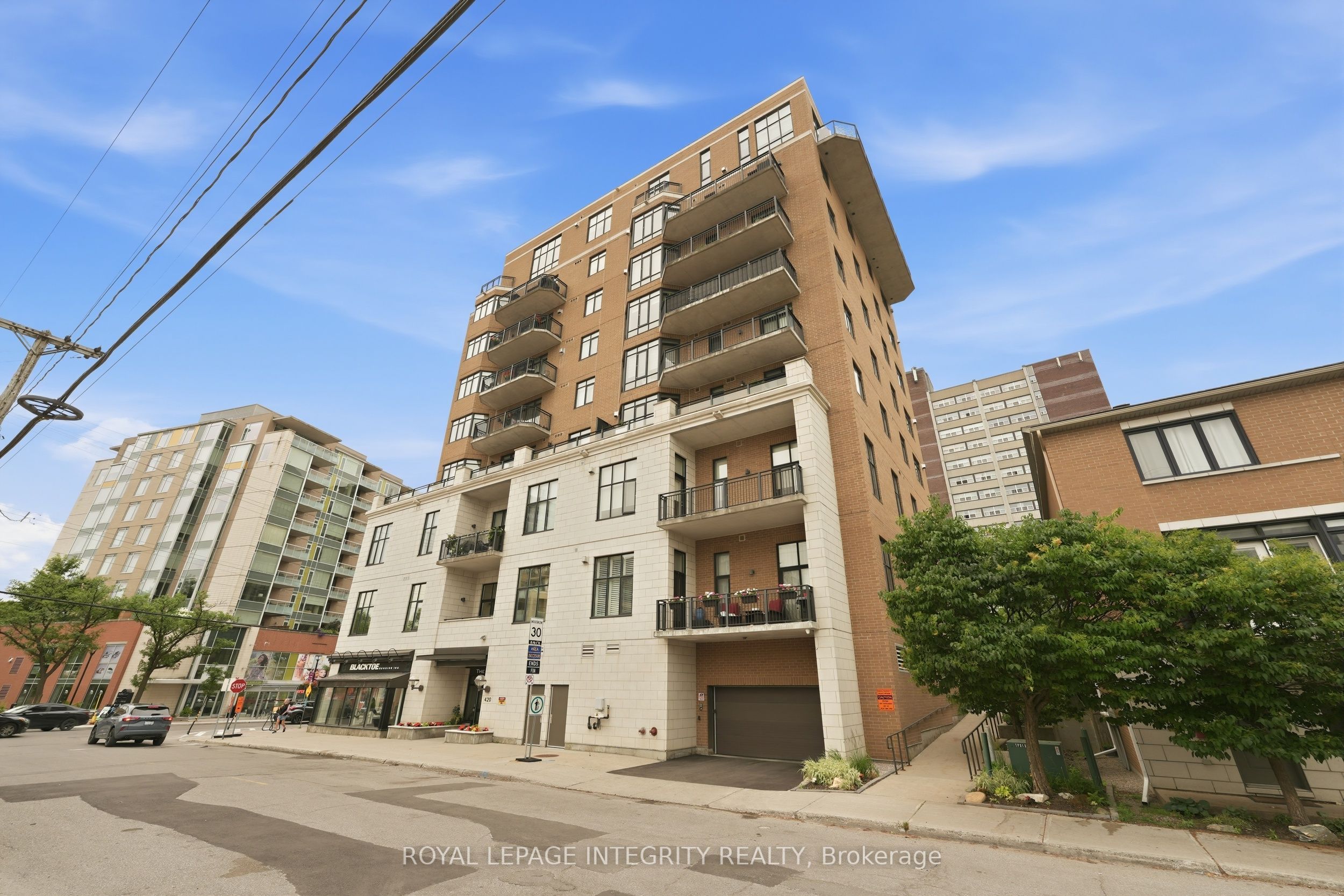 420 Berkley Avenue 802, Carlingwood - Westboro and Area, ON K2A 4H5 photo 2