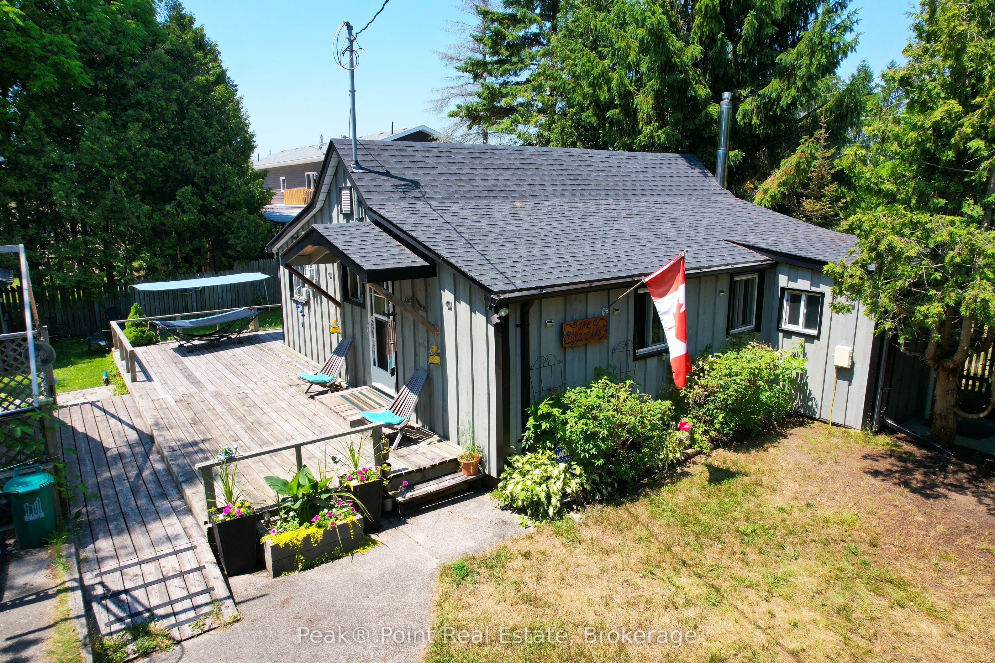 36 Barrie Avenue, South Bruce Peninsula, ON N0H 2G0 photo 2