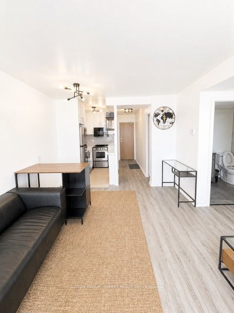 150 Charlton Avenue 1201, Hamilton, ON L8N 3X3 photo 3