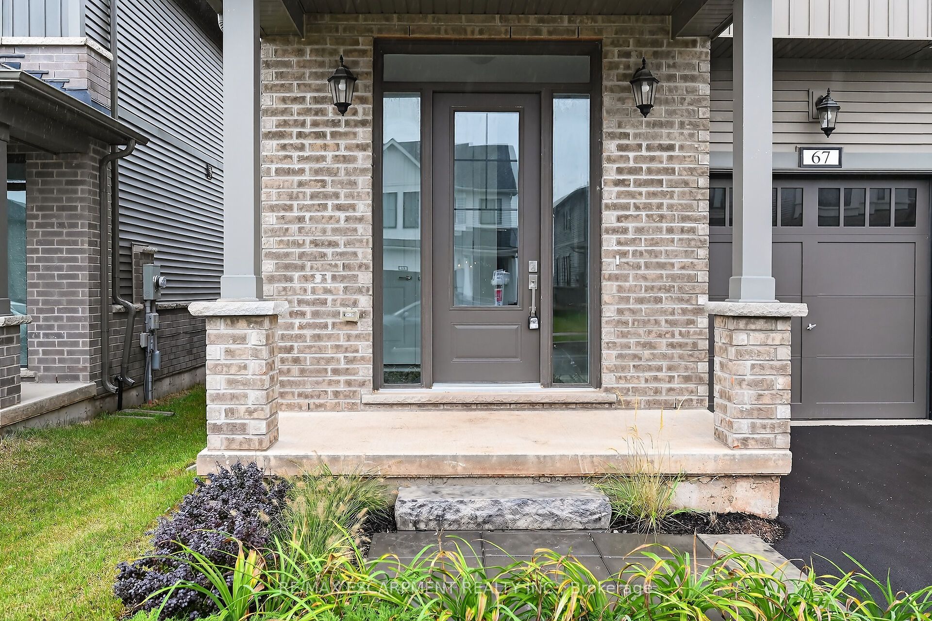 67 Starfire Crescent, Hamilton, ON L8E 0K8 photo 3
