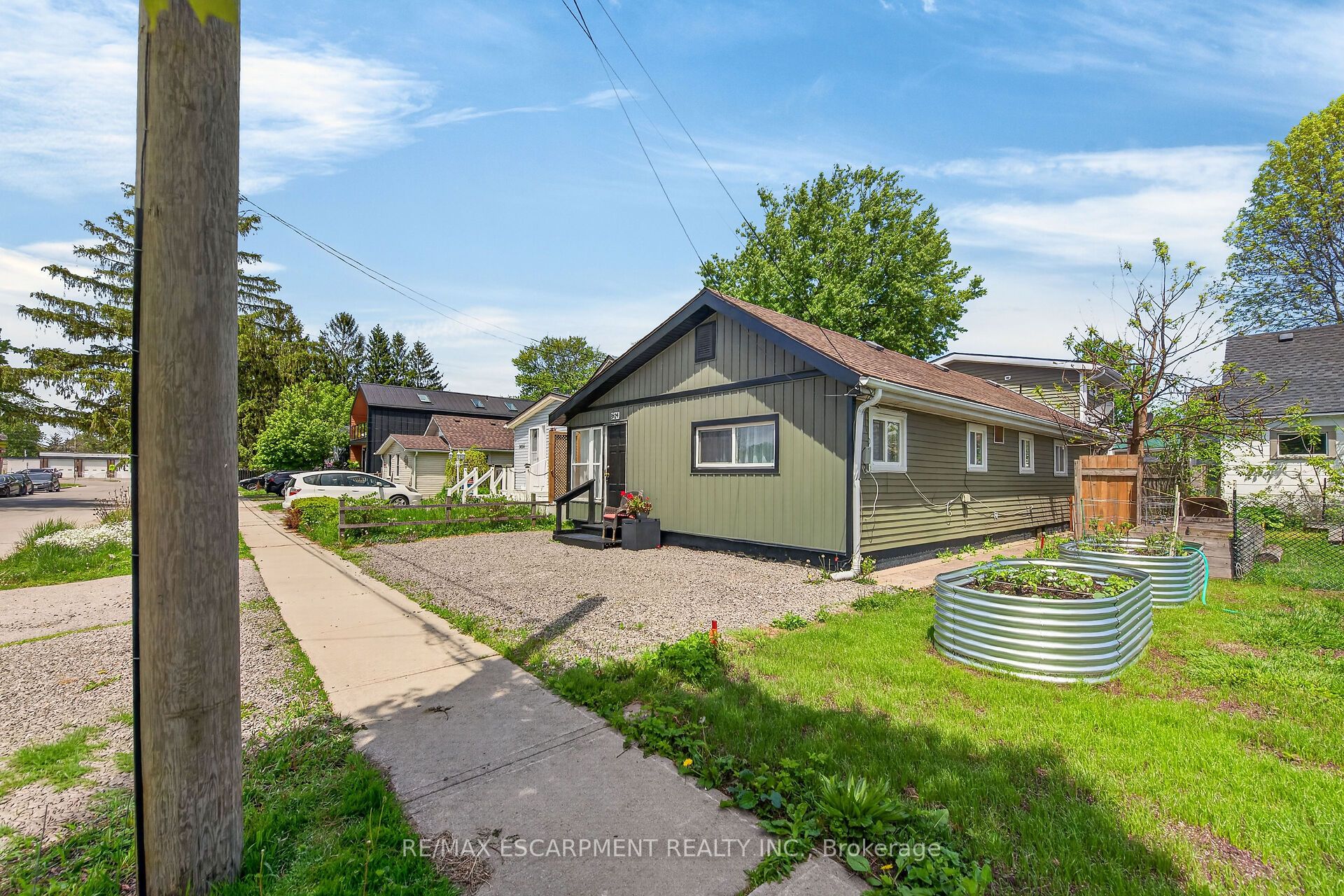 3824 Roxborough Avenue, Fort Erie, ON L0S 1B0 photo 2