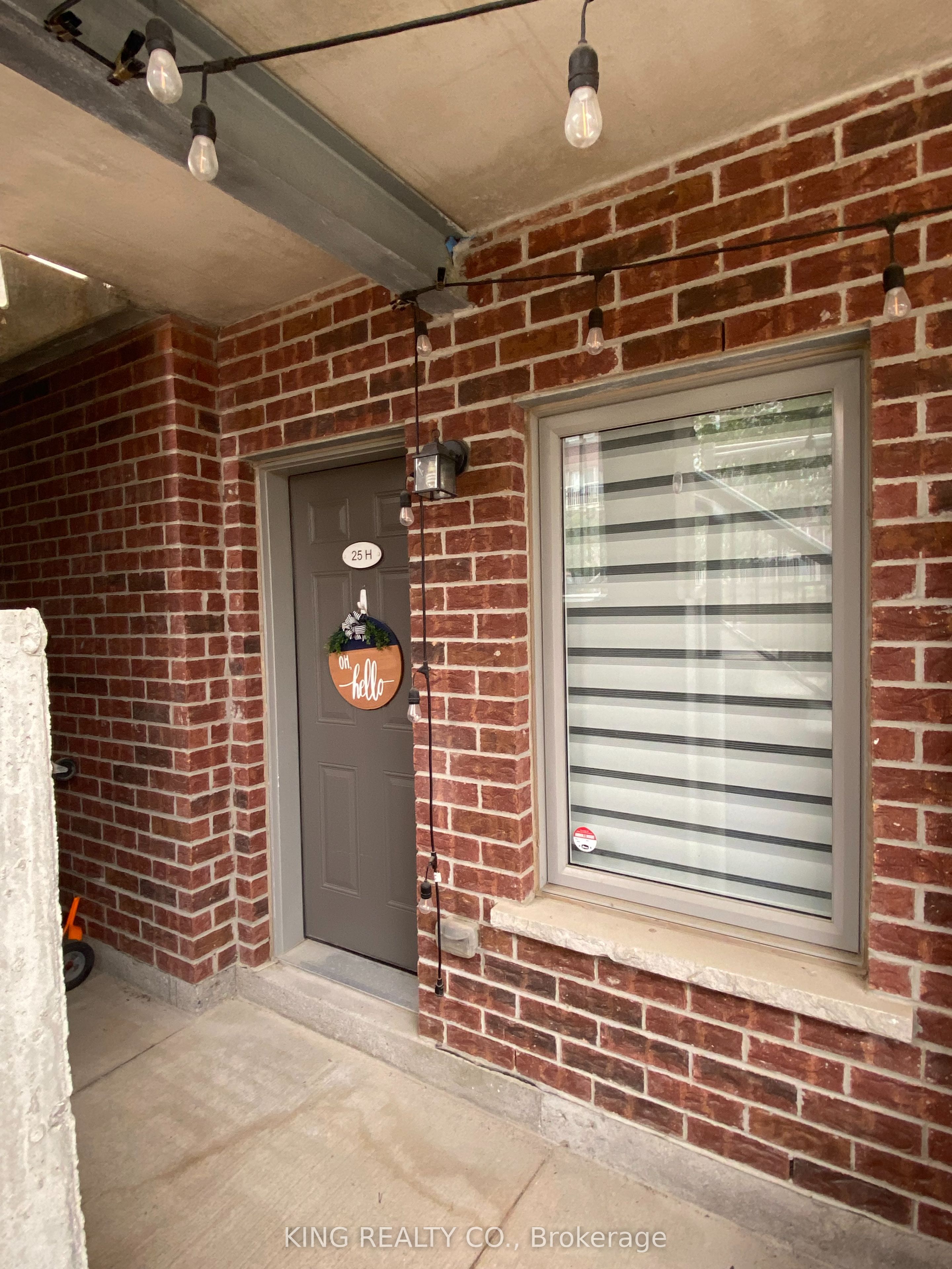 25 Sienna Street H, Kitchener, ON N2R 0H8 photo 3