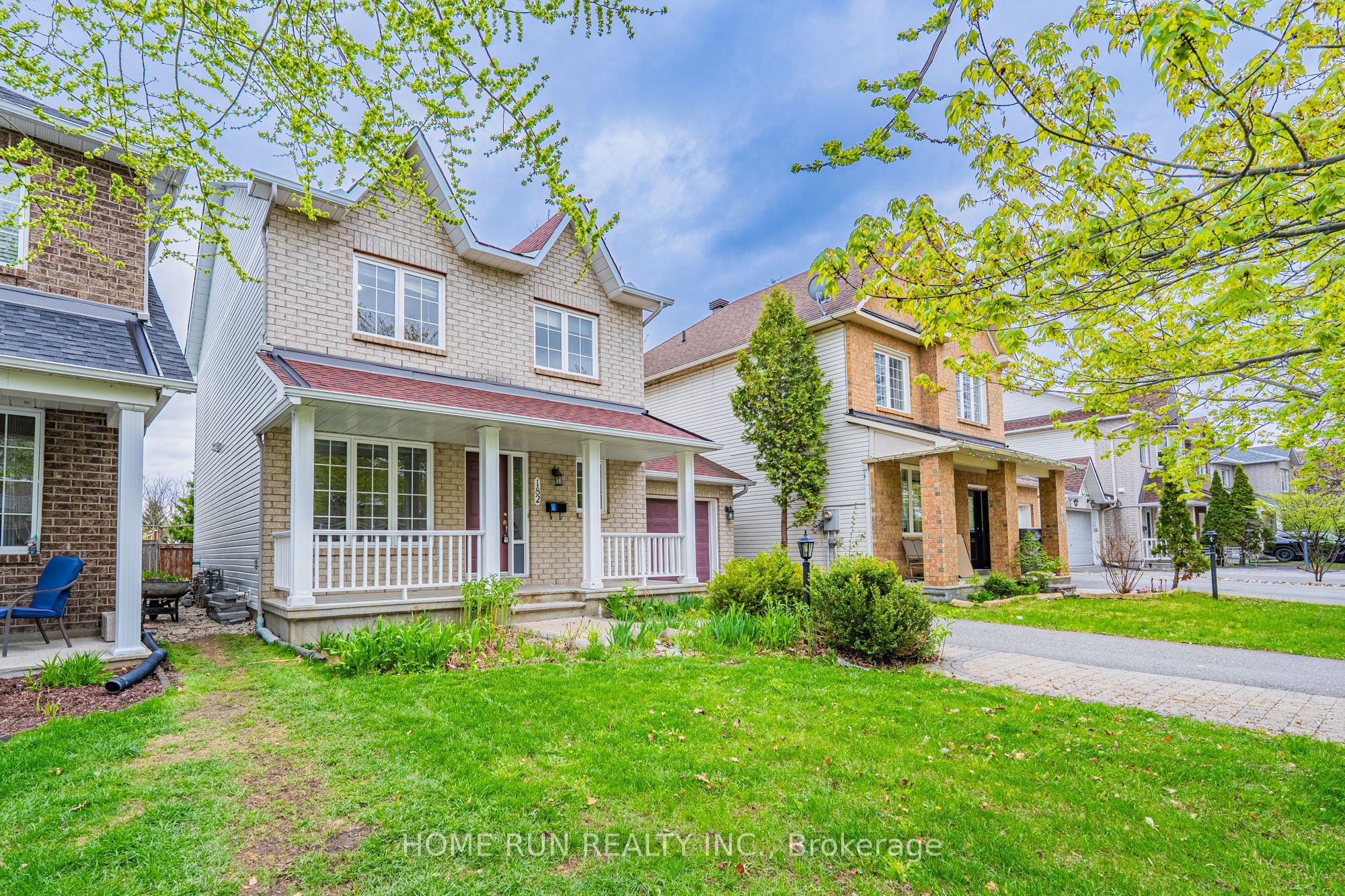182 Windhurst Drive, Barrhaven, ON K2G 6J4 photo 2