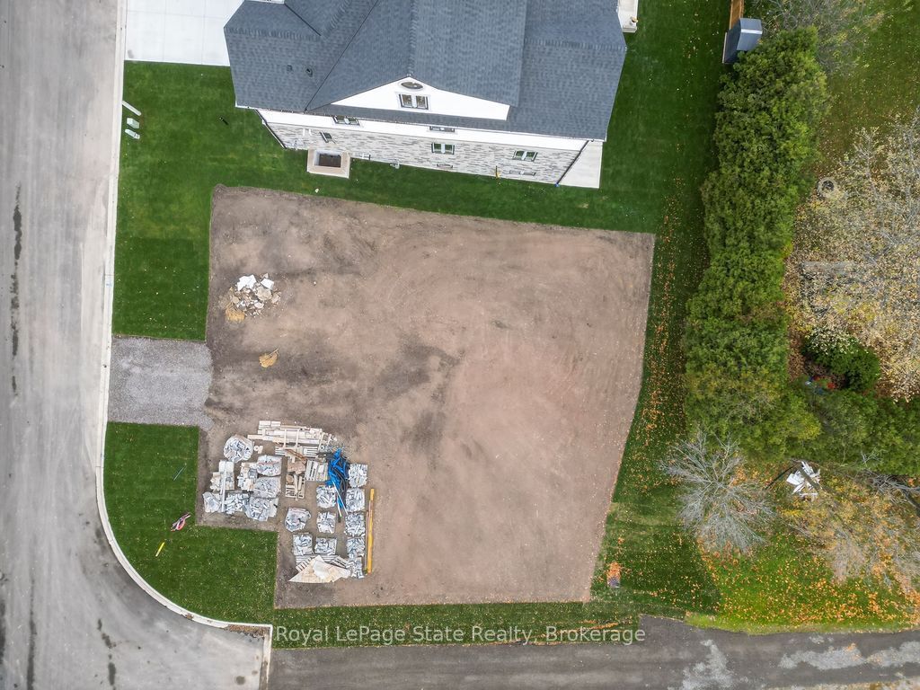422-424 Robinson Street N, Grimsby, ON L3M 3C8 photo 5