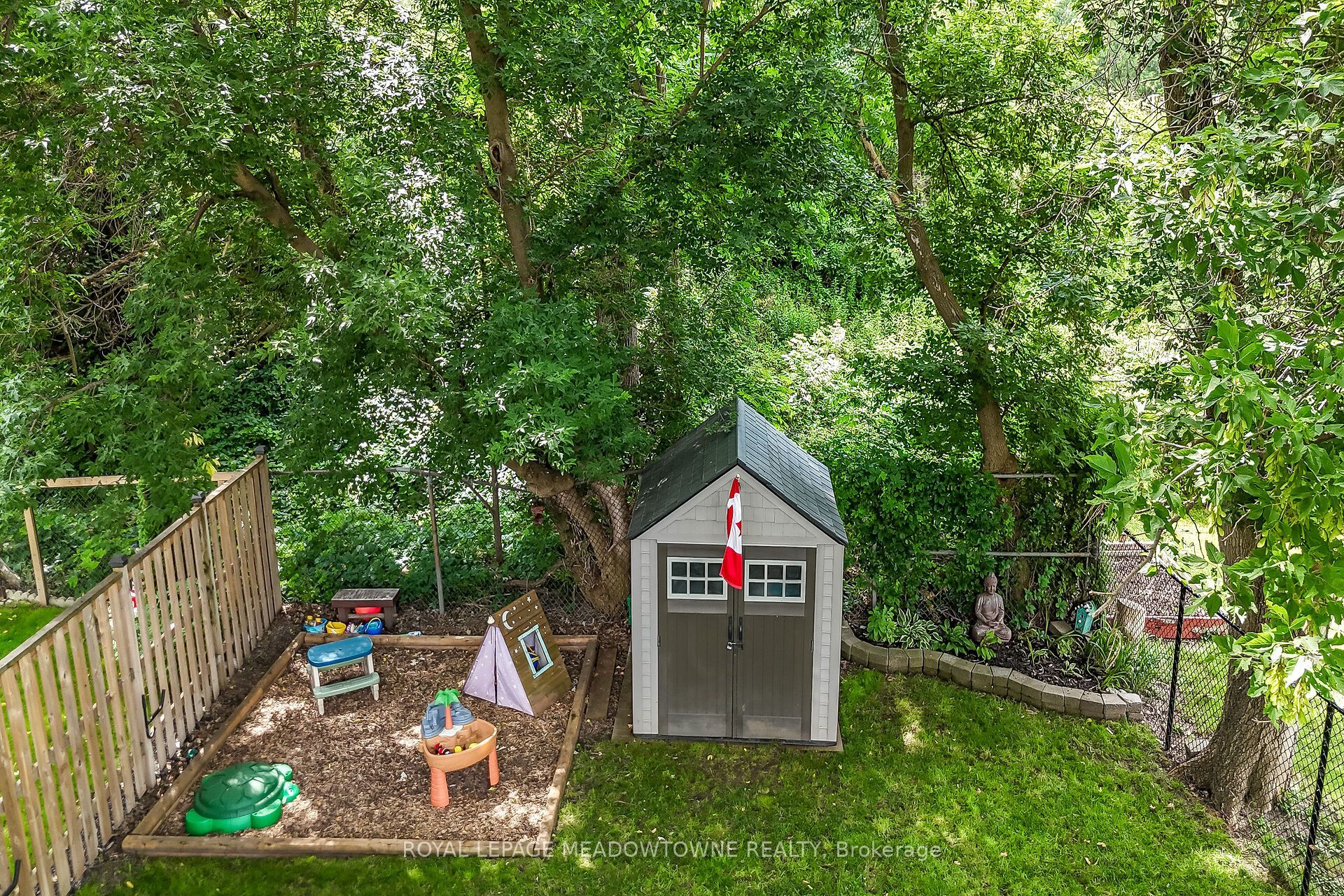 11 Stirton Avenue, Brant, ON N3T 1E2 photo 4