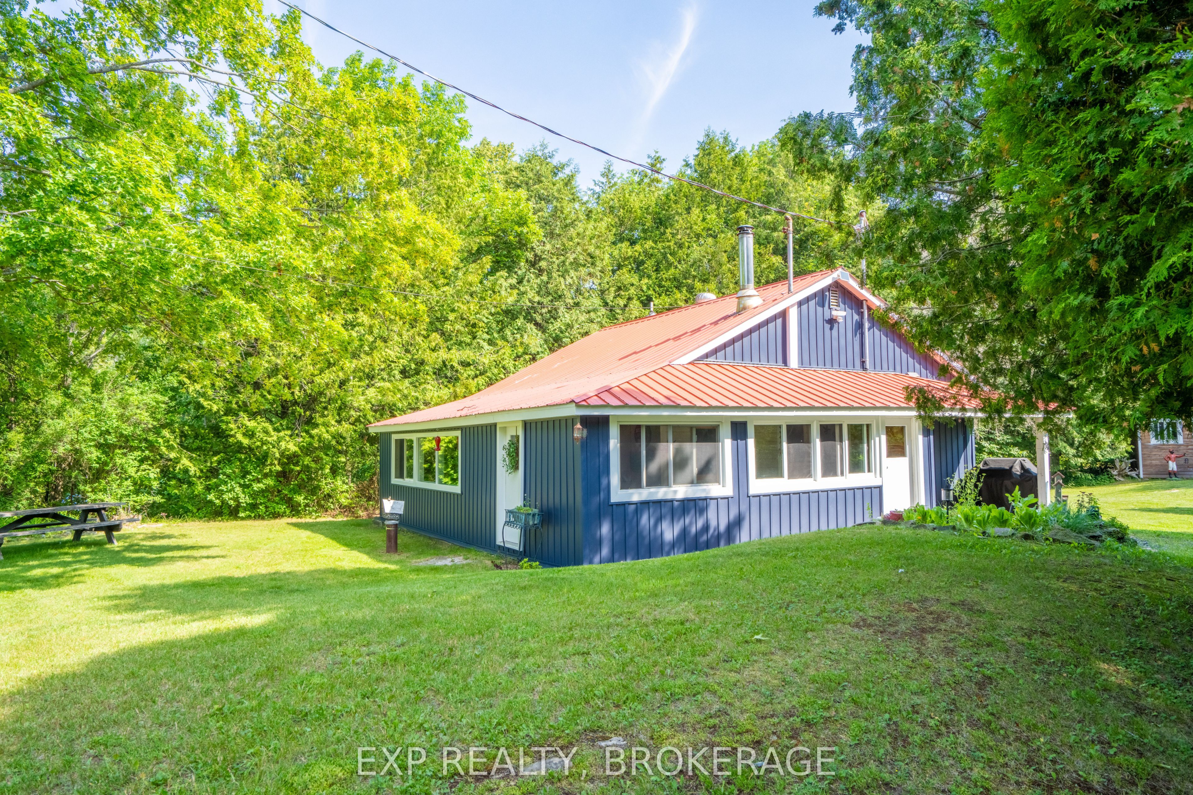 1026 Arcol Road, Frontenac, ON K0H 2J0 photo 2