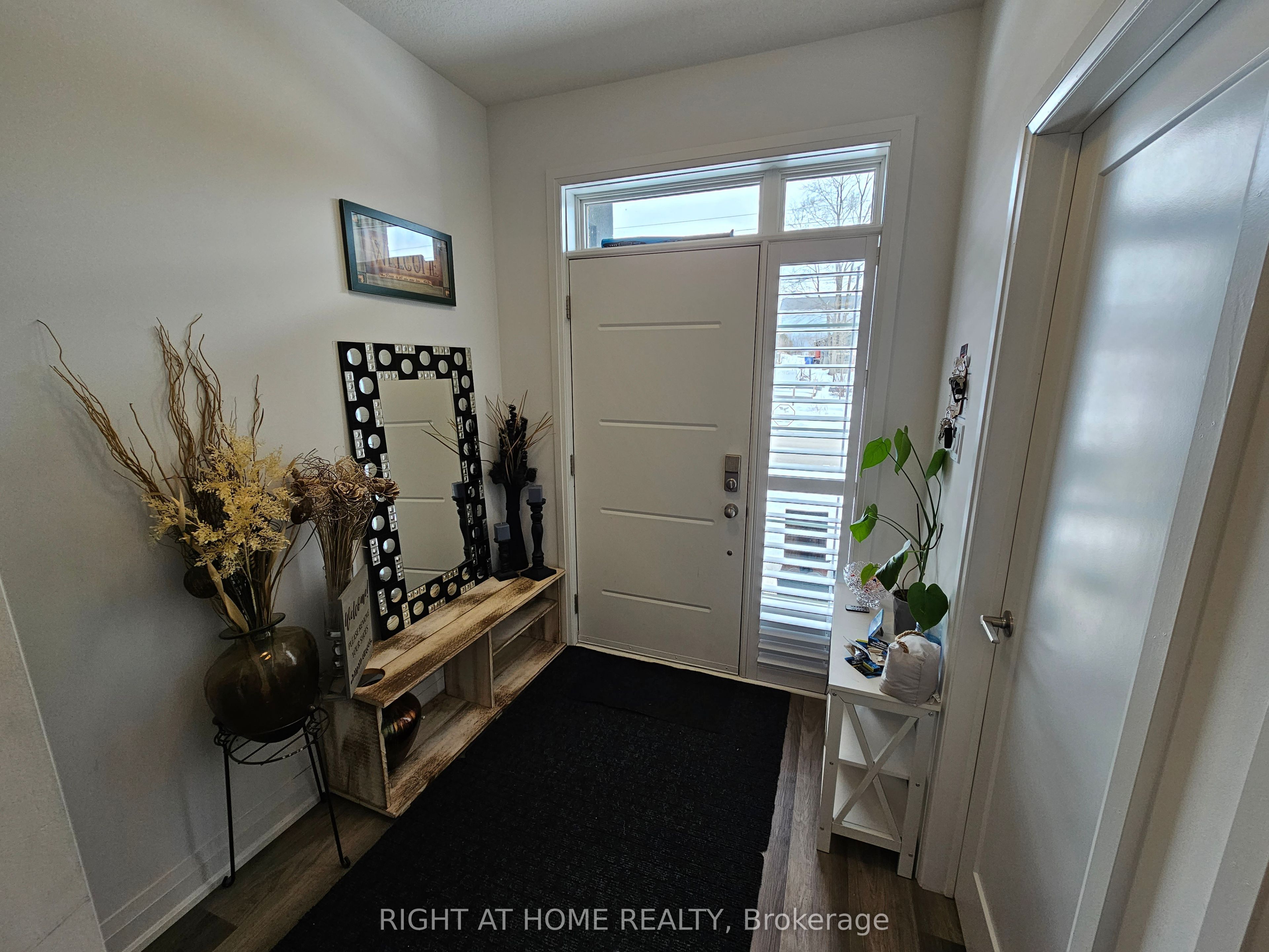 156 Huron Street, Guelph, ON N1E 0S7 photo 3