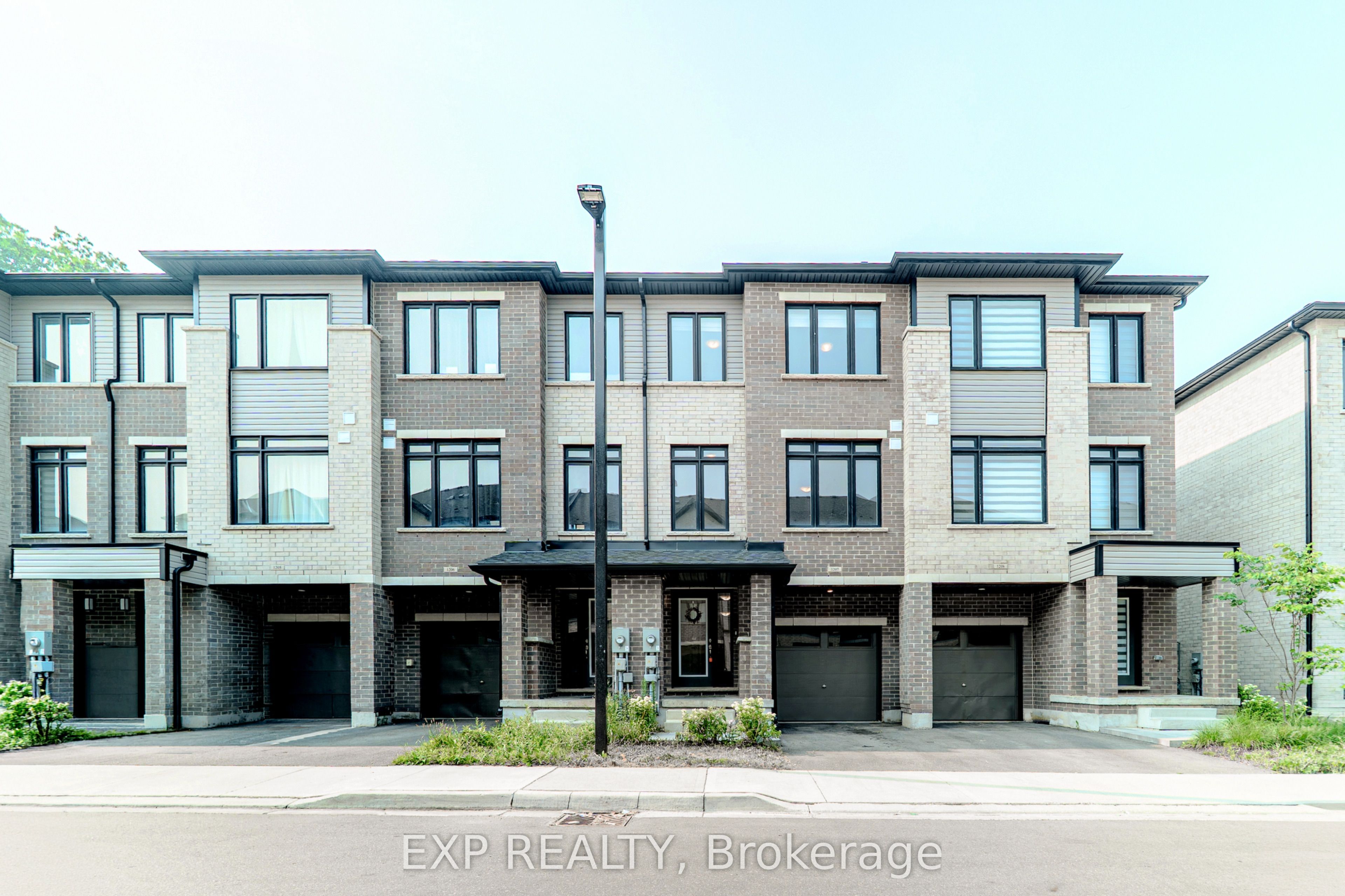 585 Colborne Street 1207, Brantford, ON N3S 0K4