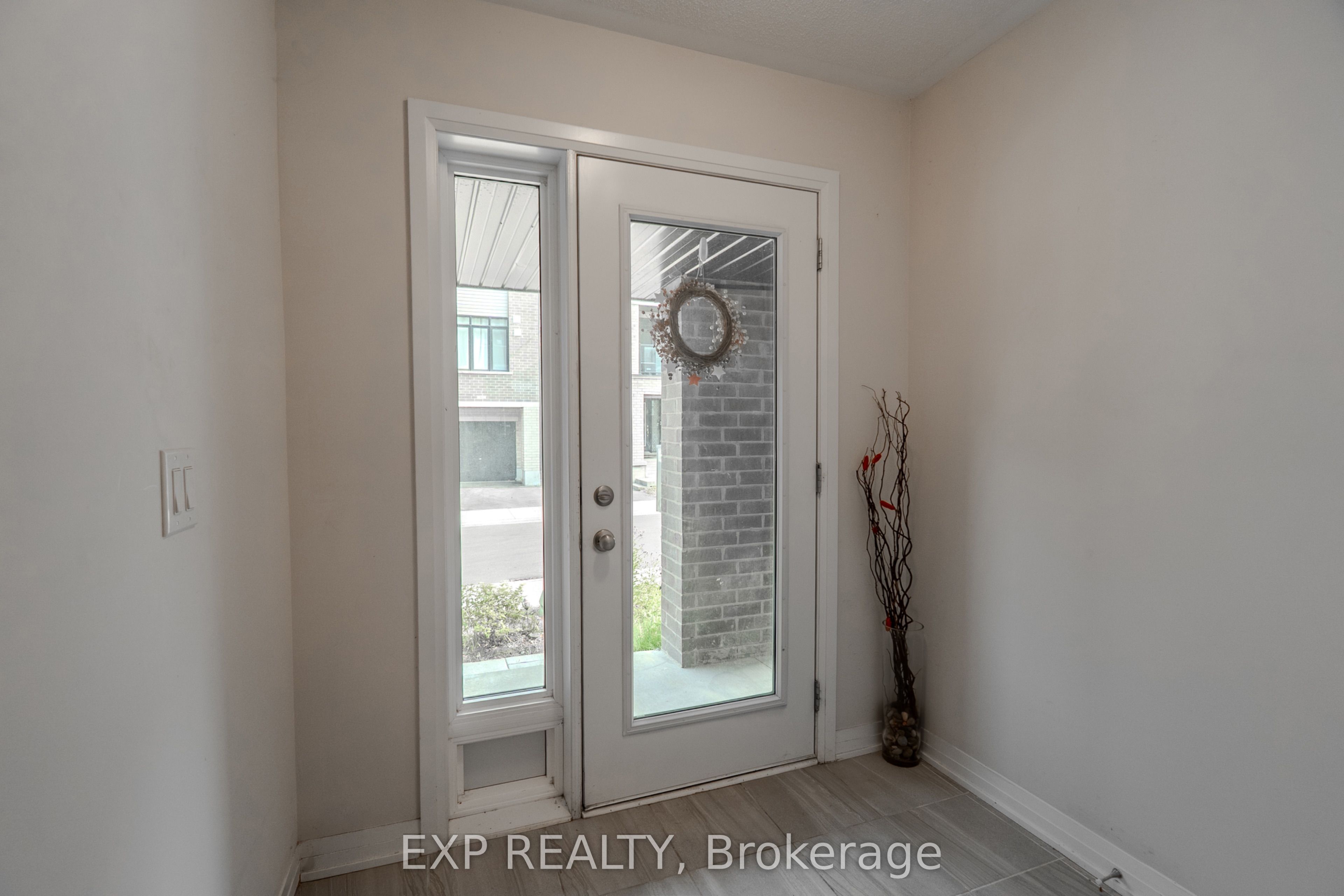 585 Colborne Street 1207, Brantford, ON N3S 0K4 photo 3
