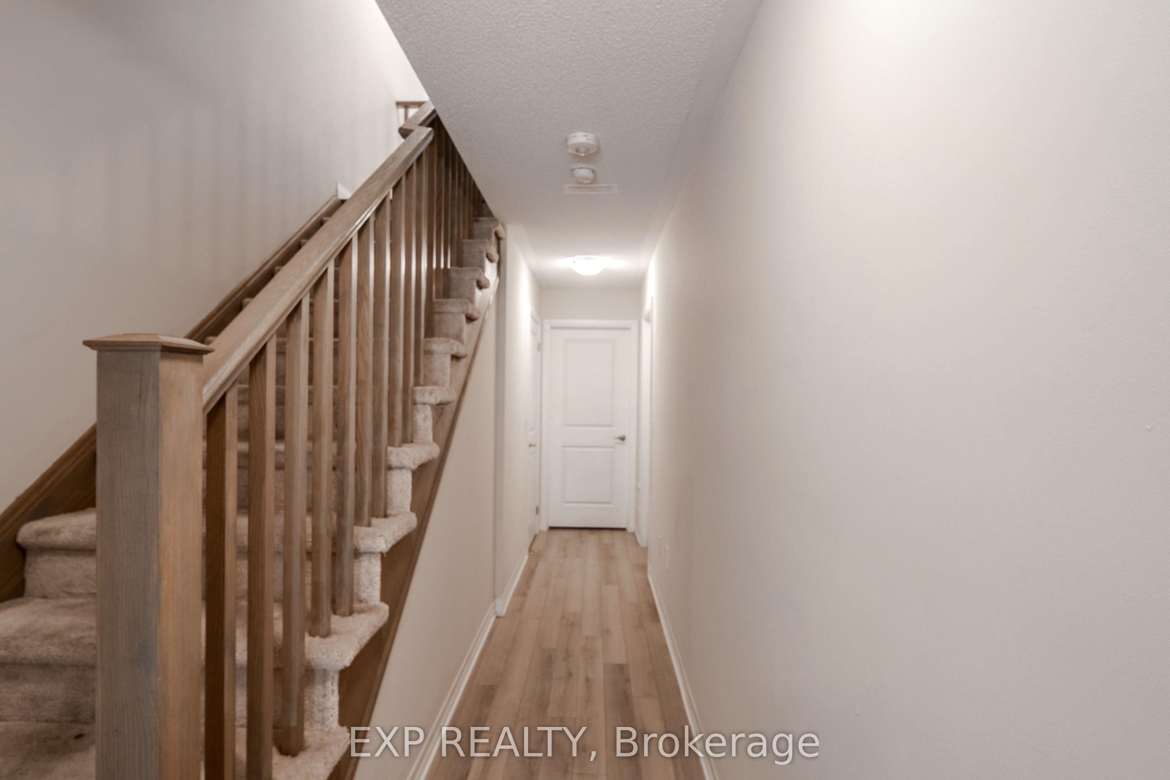 585 Colborne Street 1207, Brantford, ON N3S 0K4 photo 5