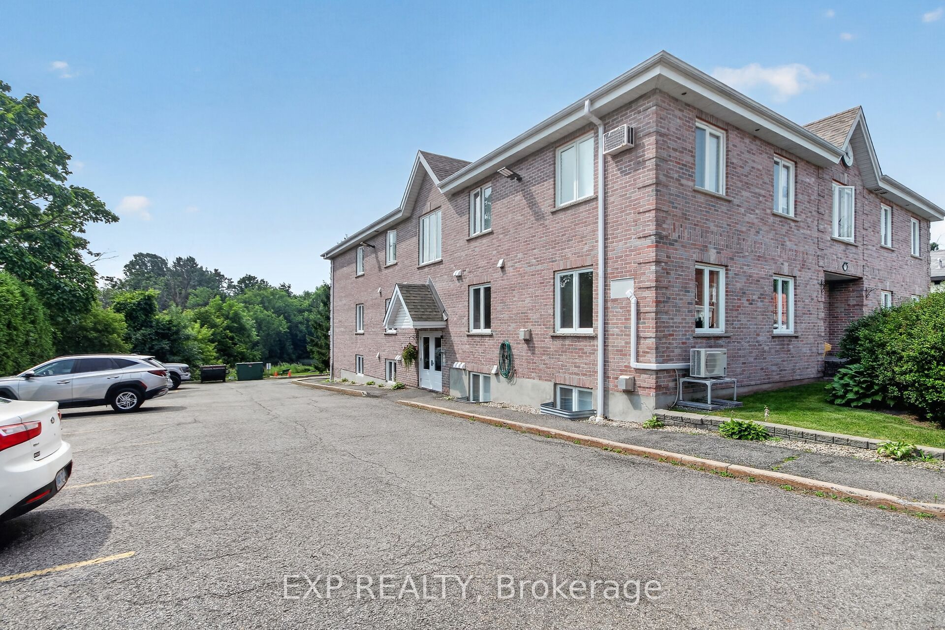 97 Mill Street 2A, Russell, ON K4R 1B8 photo 3