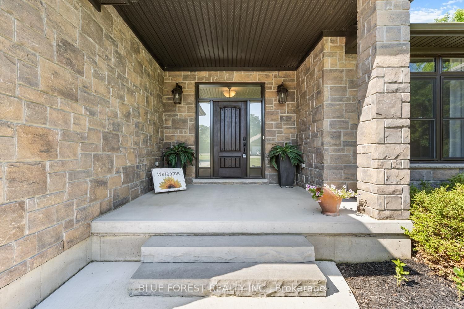 8795 Homestead Road, Dutton/Dunwich, ON N0L 1P0 photo 3