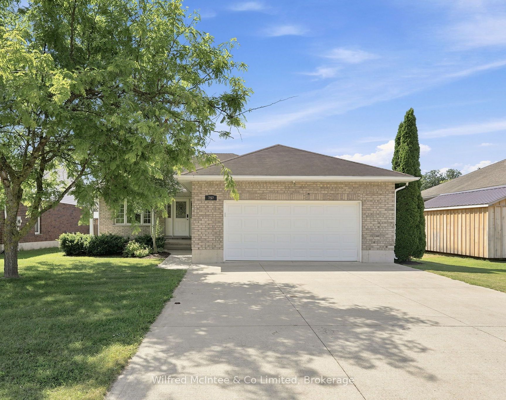 757 17th Street, Hanover, ON N4N 3W8