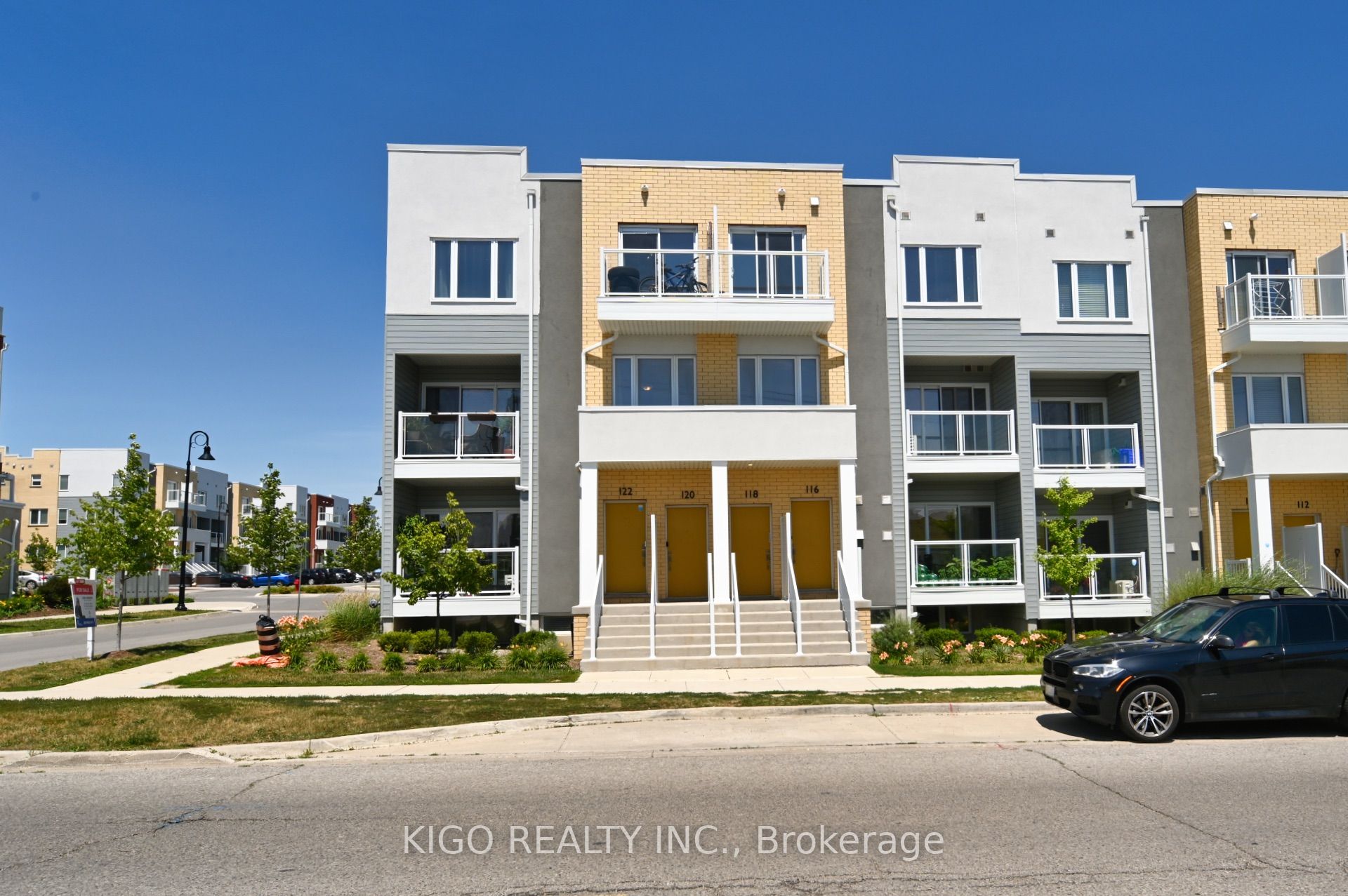 120 Seabrook Drive, Kitchener, ON N2R 0R7 photo 2