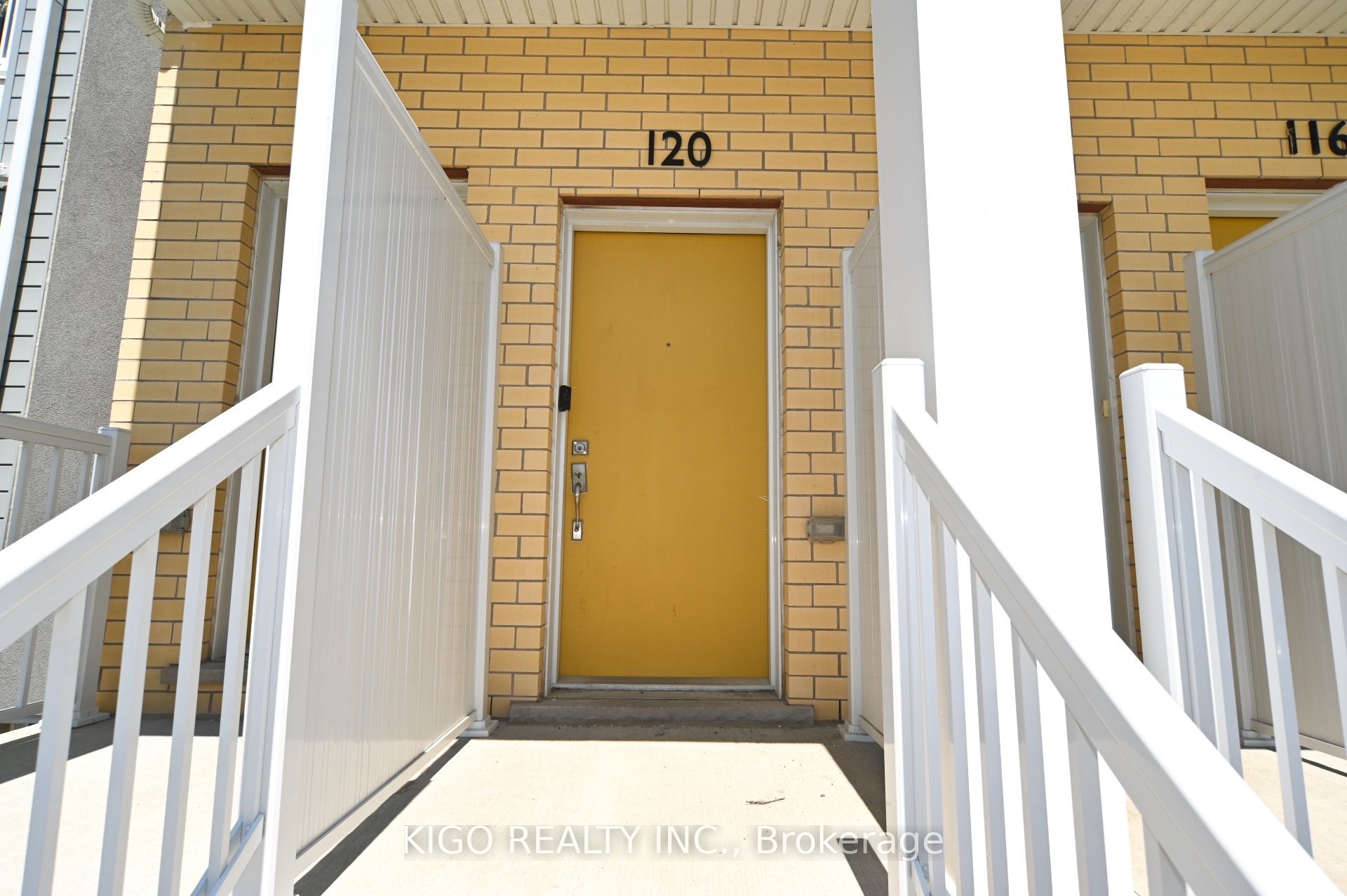 120 Seabrook Drive, Kitchener, ON N2R 0R7 photo 3