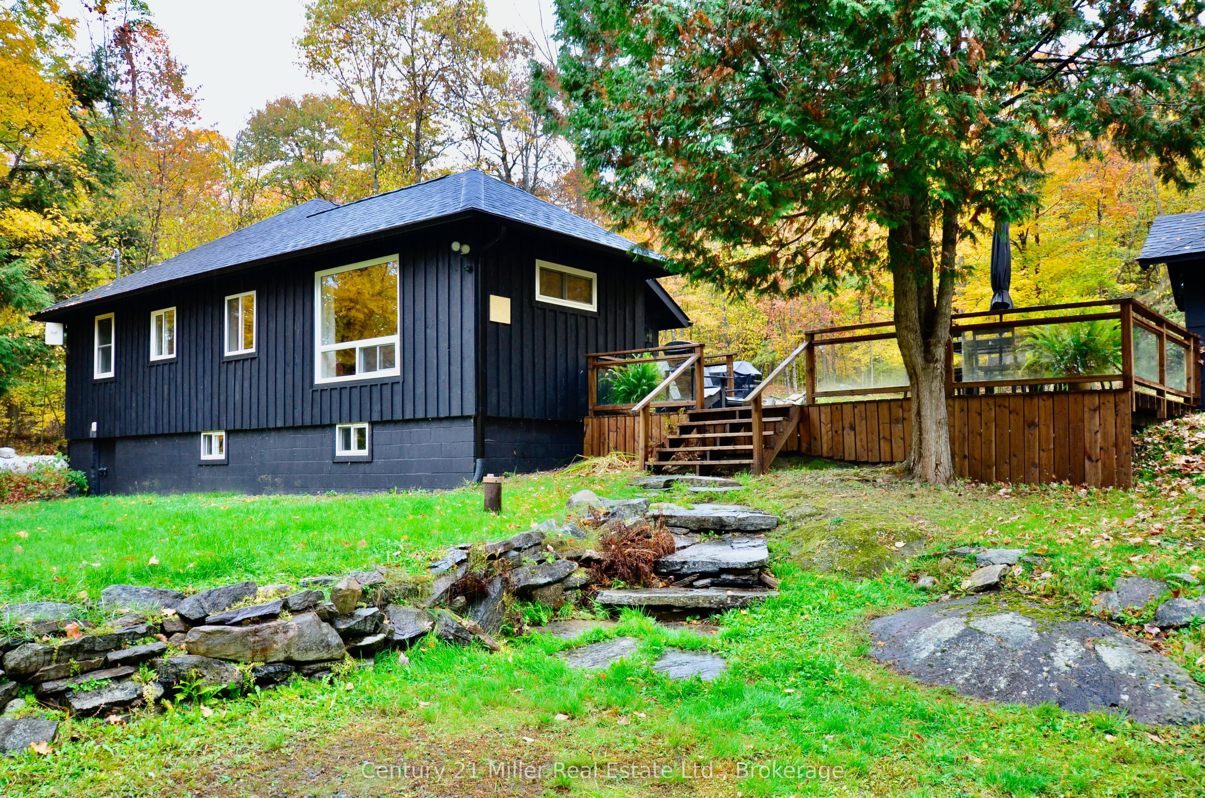 1279 Carlingford Road, Muskoka Lakes, ON P0B 1J0