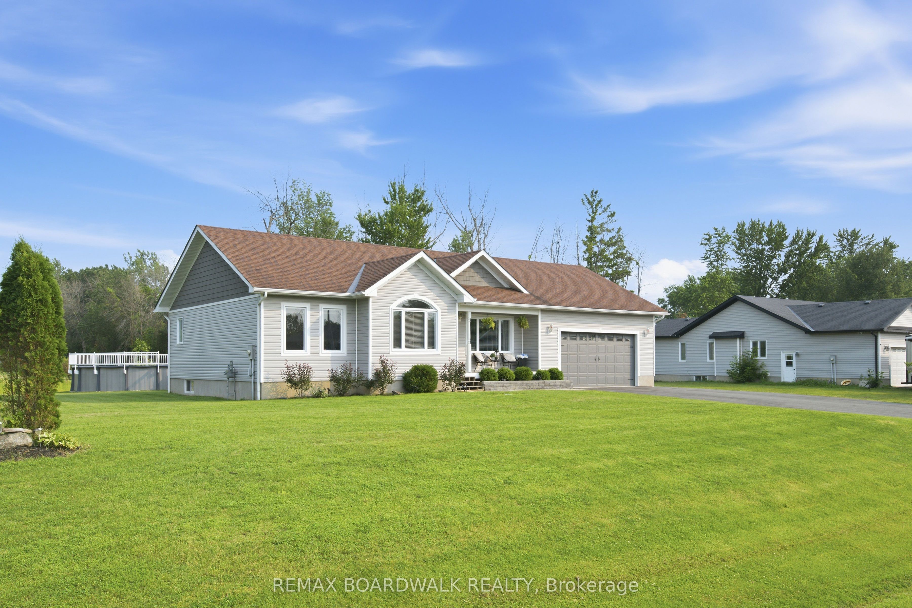 17 Albert Street, Edwardsburgh/Cardinal, ON K0E 1T1 photo 4