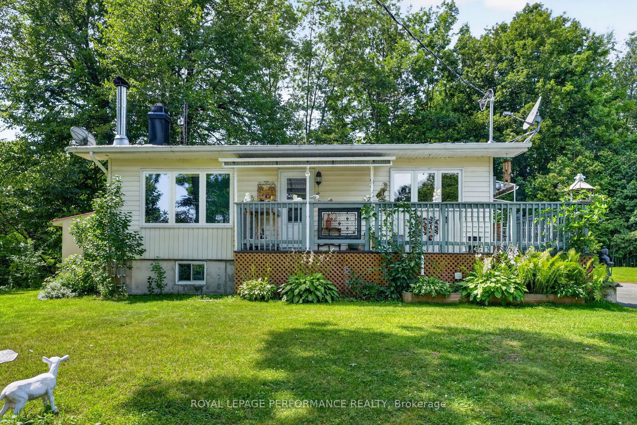 22197 Parkhill Circle, South Glengarry, ON K0C 1Z0 photo 2